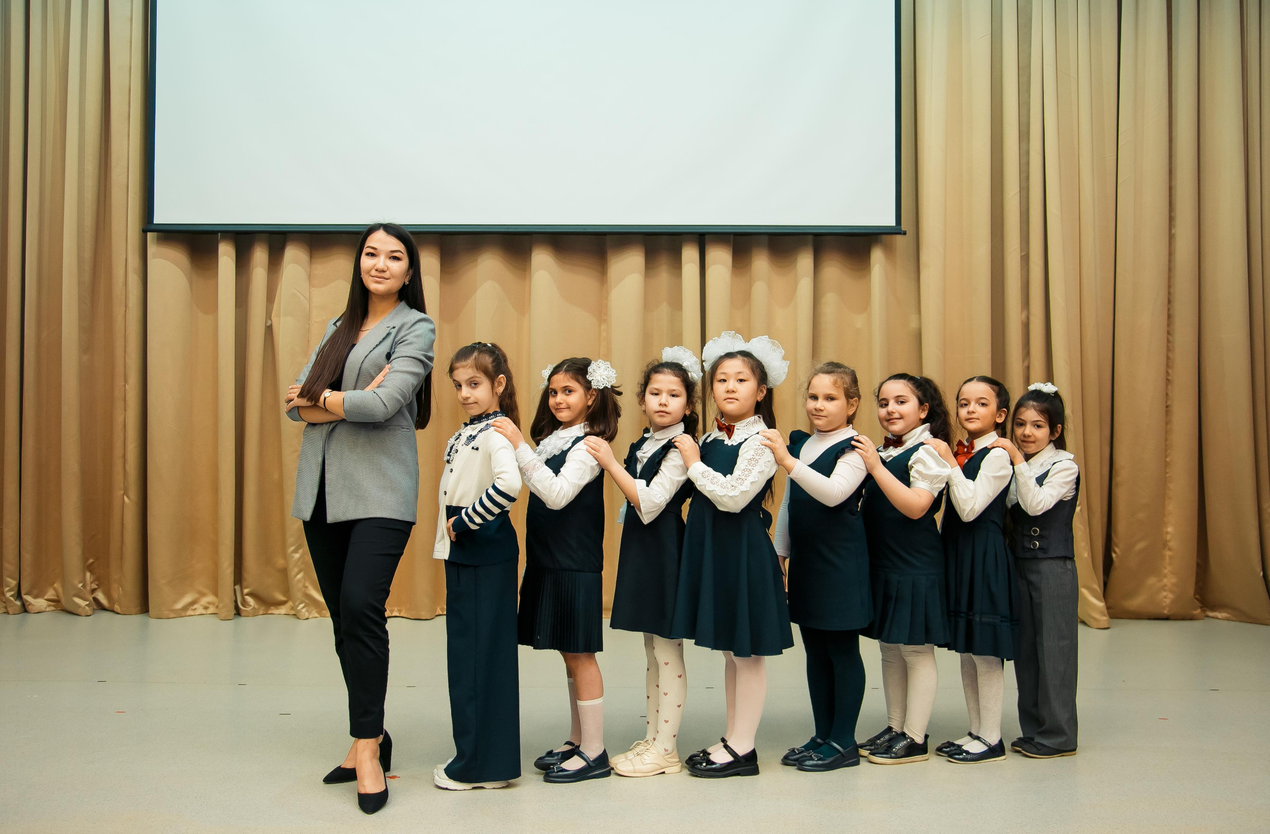 Цены для 1-3 классов. Выпускной альбом в Москве и Домодедово Вышка Школьный фотограф