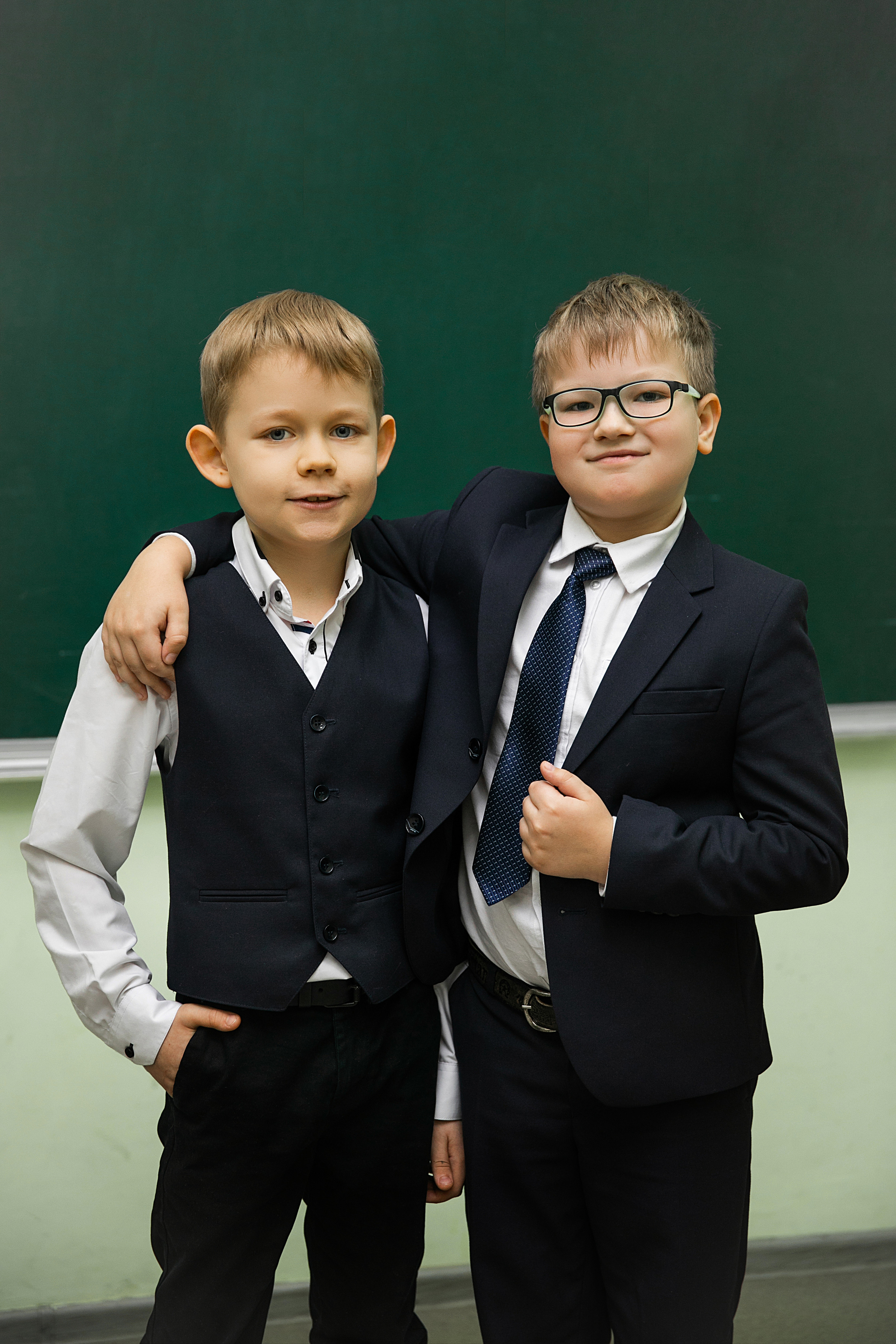 Цены для 1-3 классов. Выпускной альбом в Москве и Домодедово Вышка Школьный фотограф