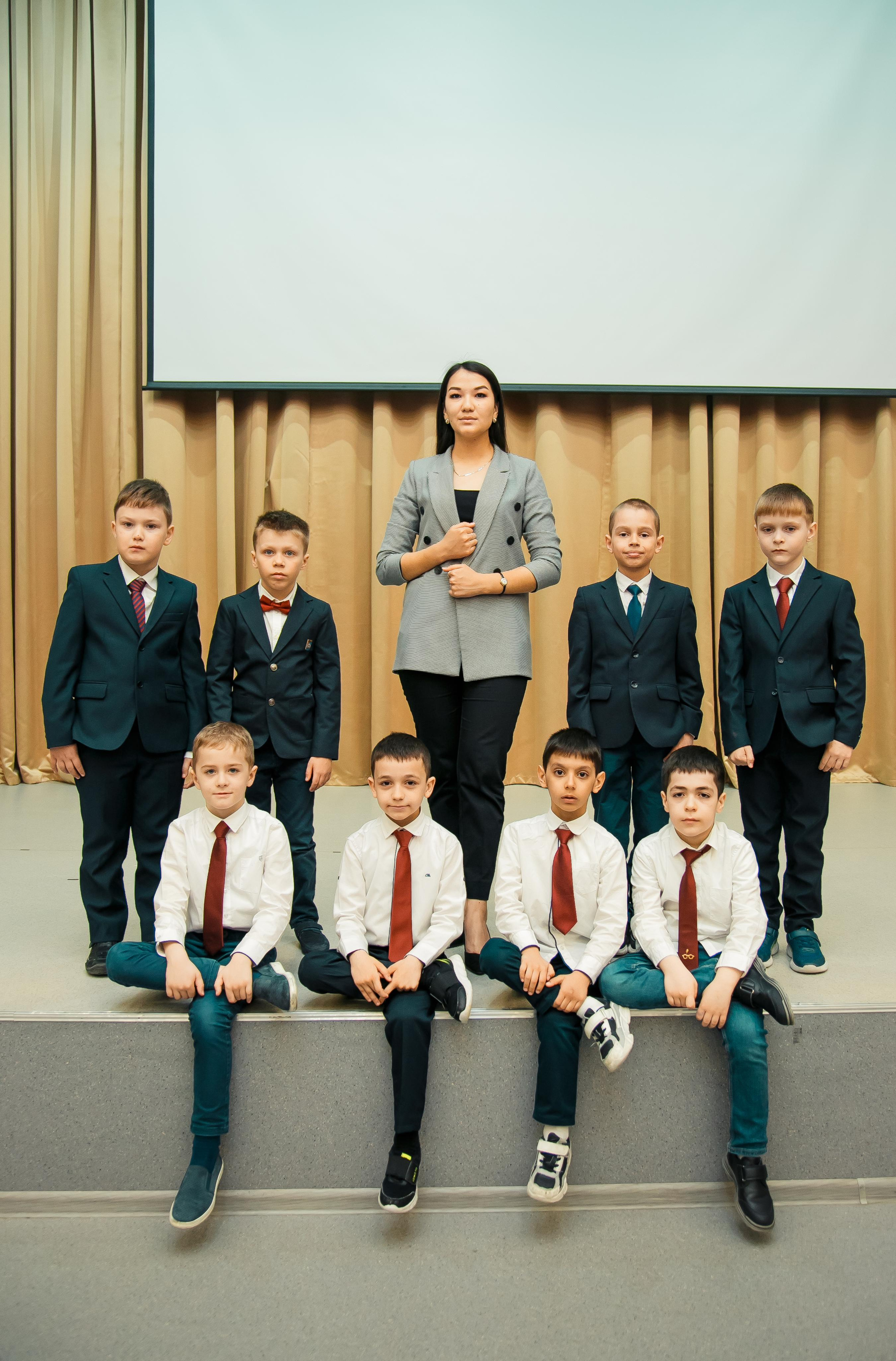 Цены для 1-3 классов. Выпускной альбом в Москве и Домодедово Вышка Школьный фотограф