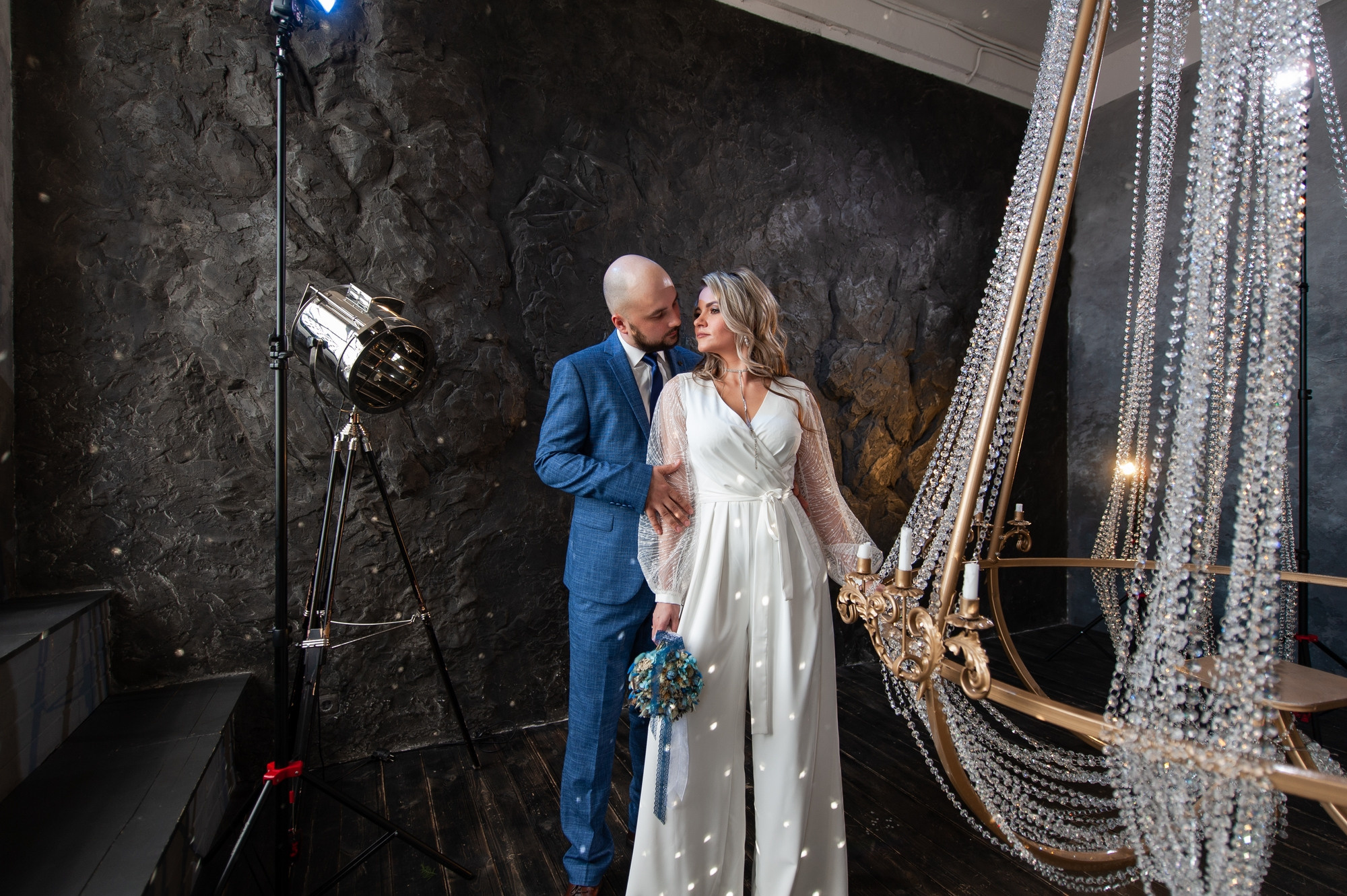 Предсвадебная свадебная студия. Свадебный и семейный фотограф в Омске Мормулев Михаил