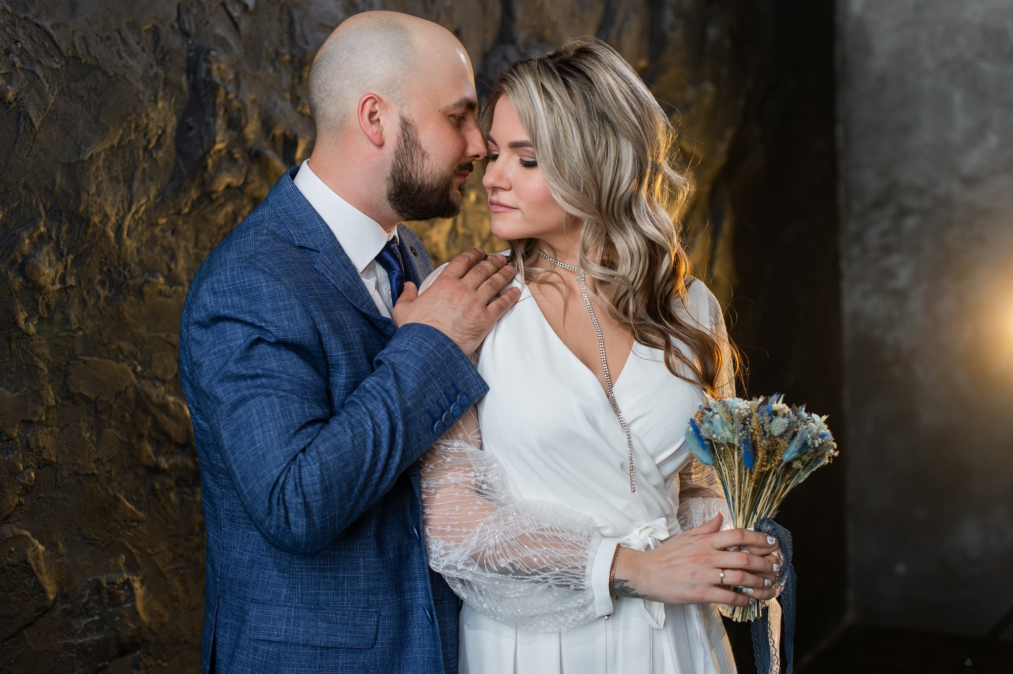 Предсвадебная свадебная студия. Свадебный и семейный фотограф в Омске Мормулев Михаил