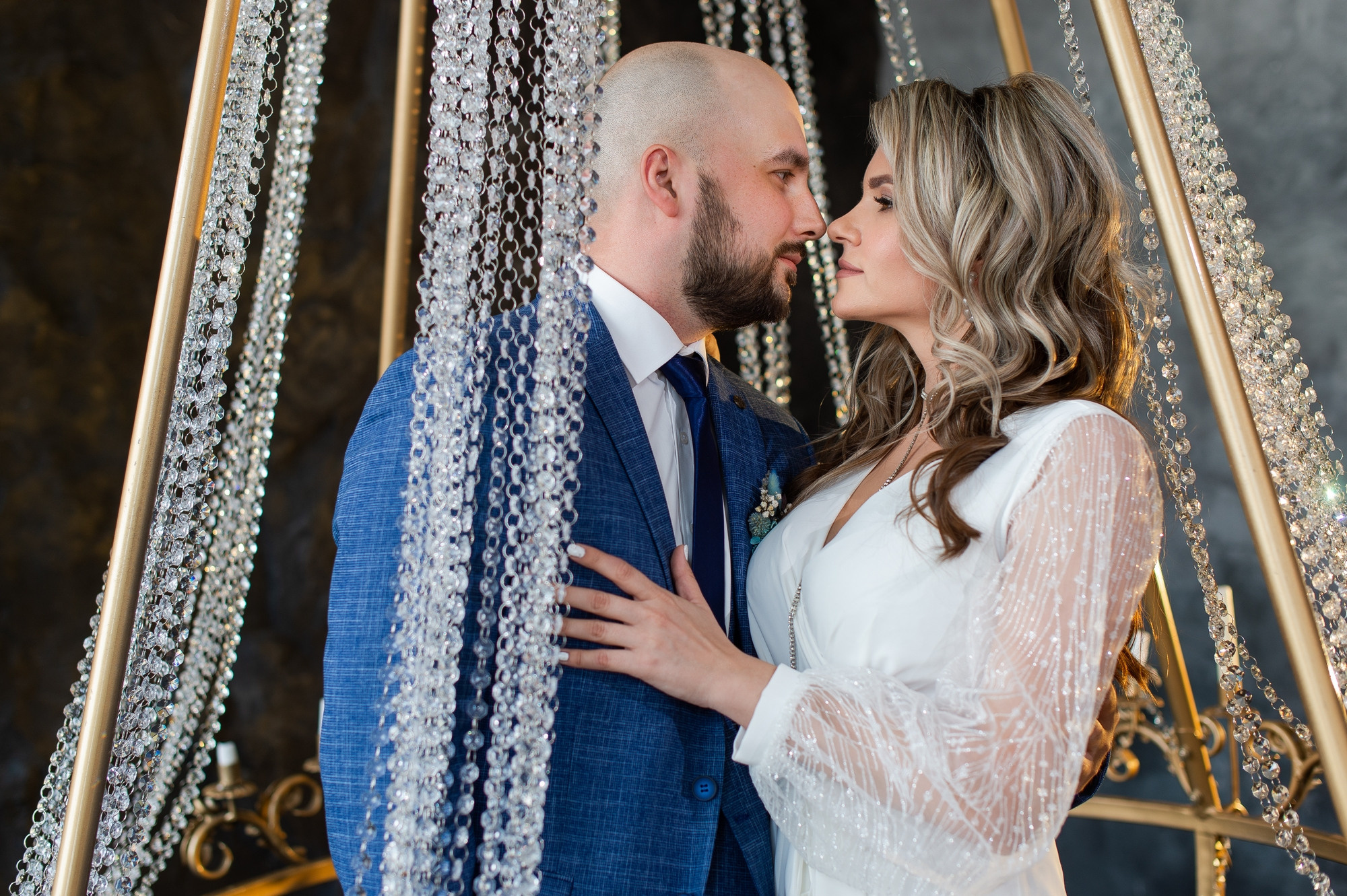 Предсвадебная свадебная студия. Свадебный и семейный фотограф в Омске Мормулев Михаил