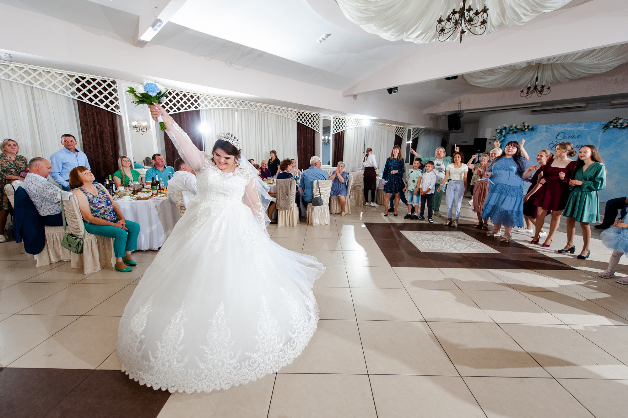 Первая свадьба лета. Свадебный и семейный фотограф в Омске Мормулев Михаил