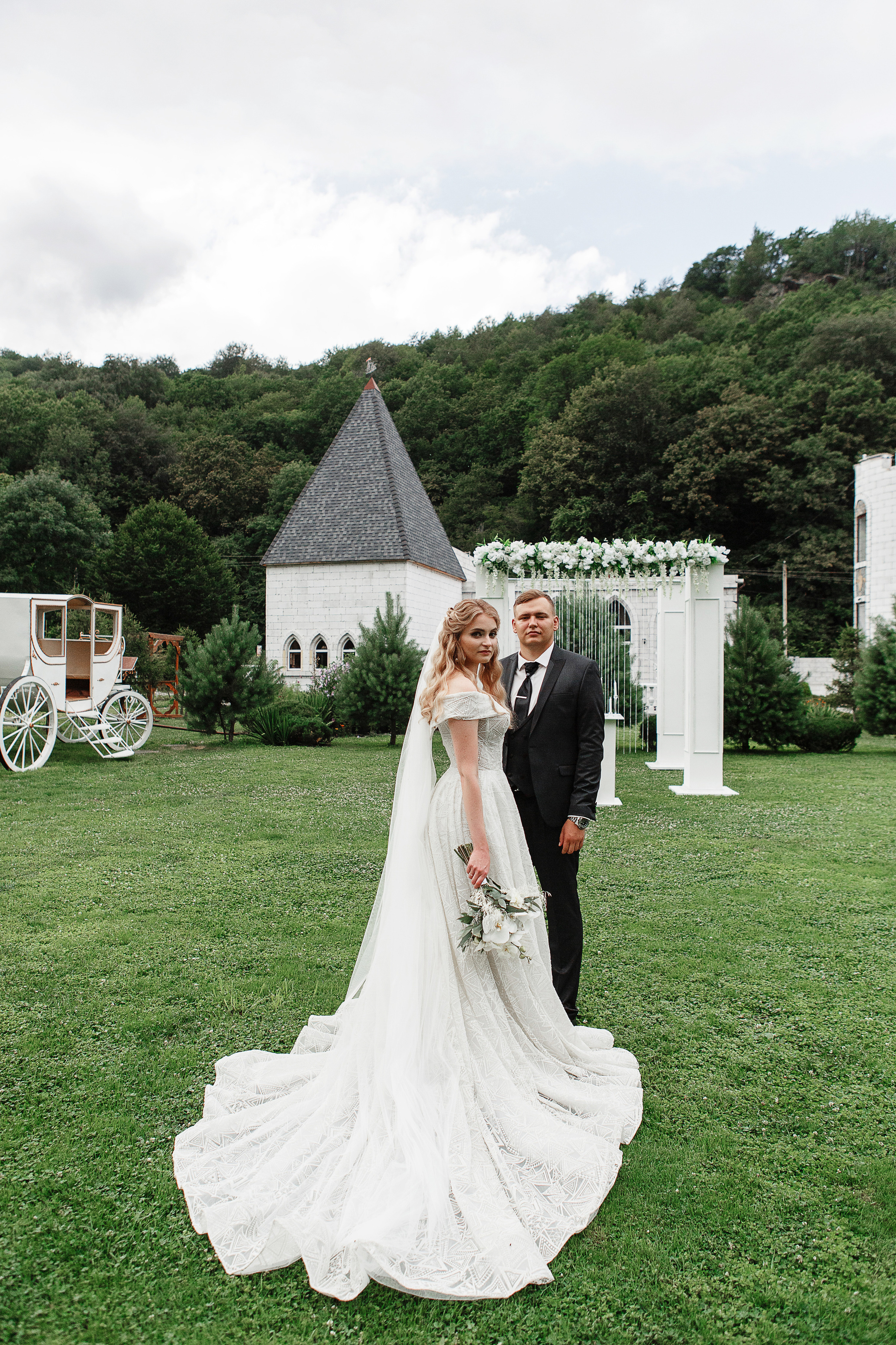 Свадебная фотосессия в Замке Климовский. Дмитрий Шевченко свадебное фото в г. Краснодар — Армавир — Лабинск