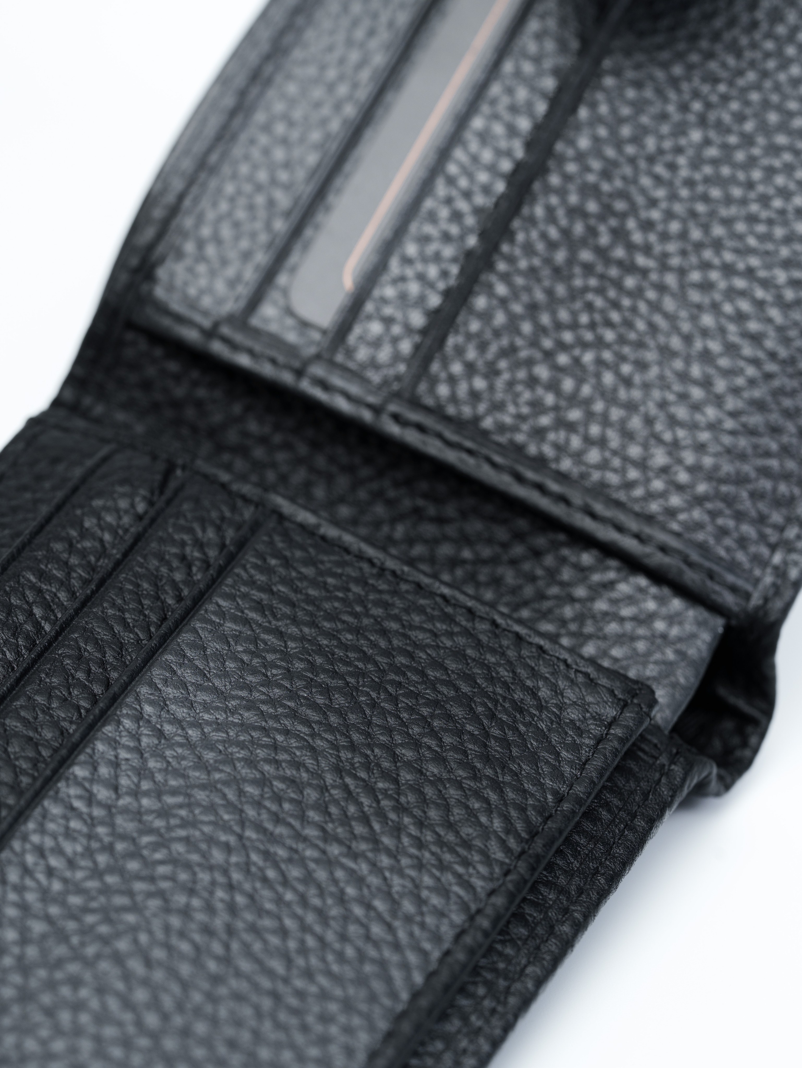 каталожная фотосъемка кожаных изделий