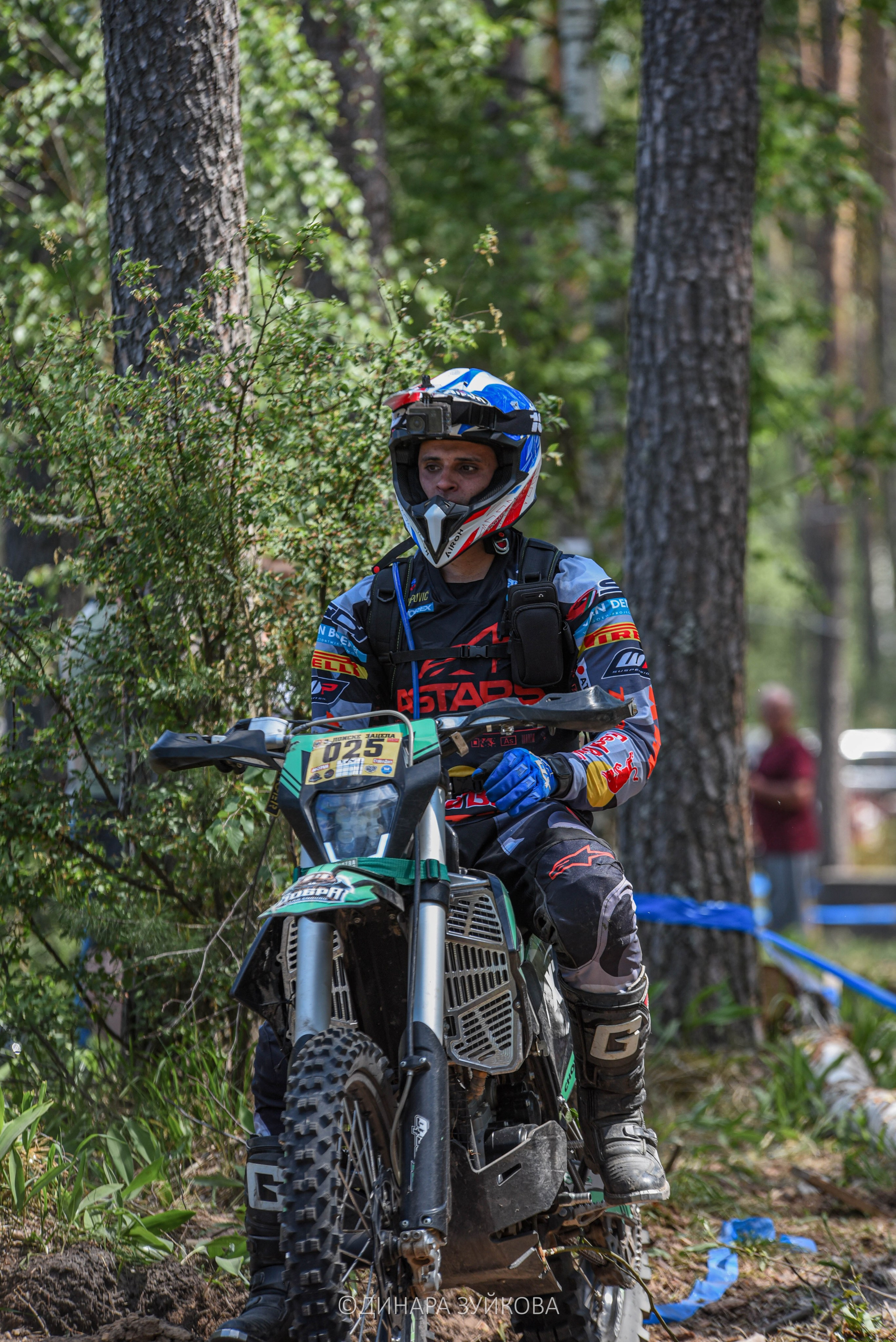 В поиске зацепа от ЭндуроБор. Мотофотограф в Нижнем Новгороде Динара Зуйкова