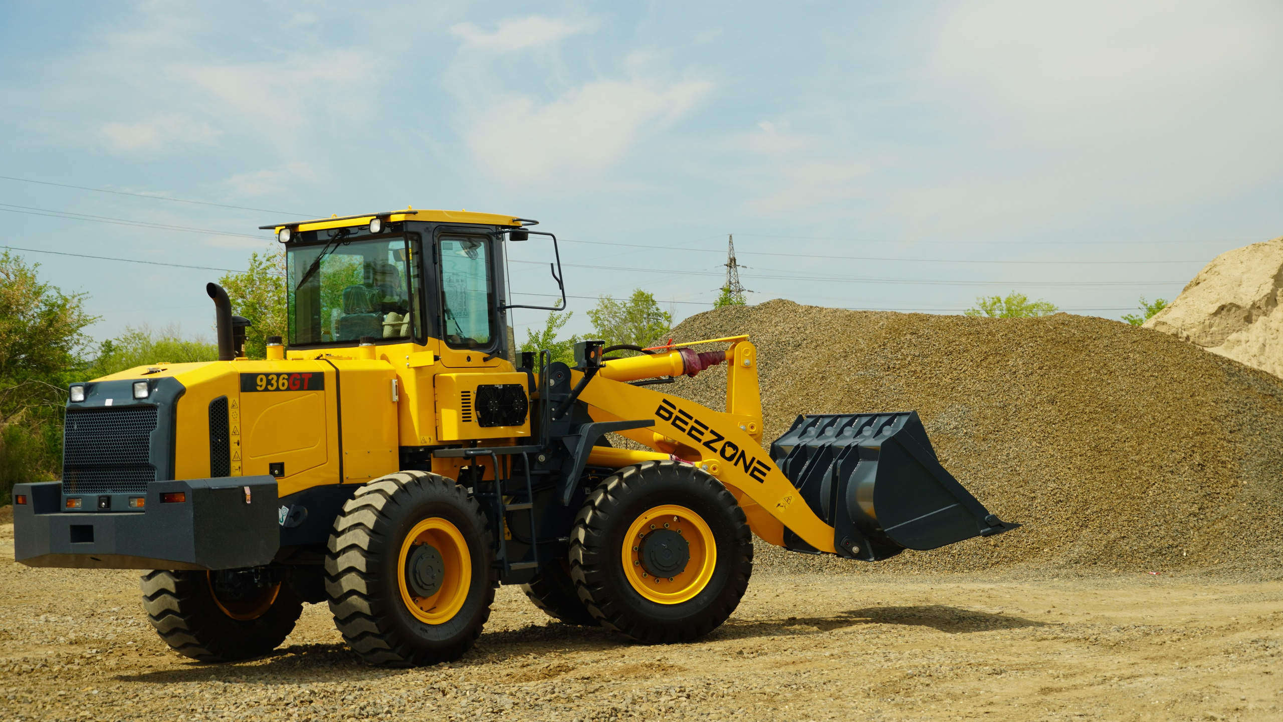 Фото фронт.погр. 936. Продажа и обслуживание грузовой техники и спецтехники в г. Новосибирск компания СТИ