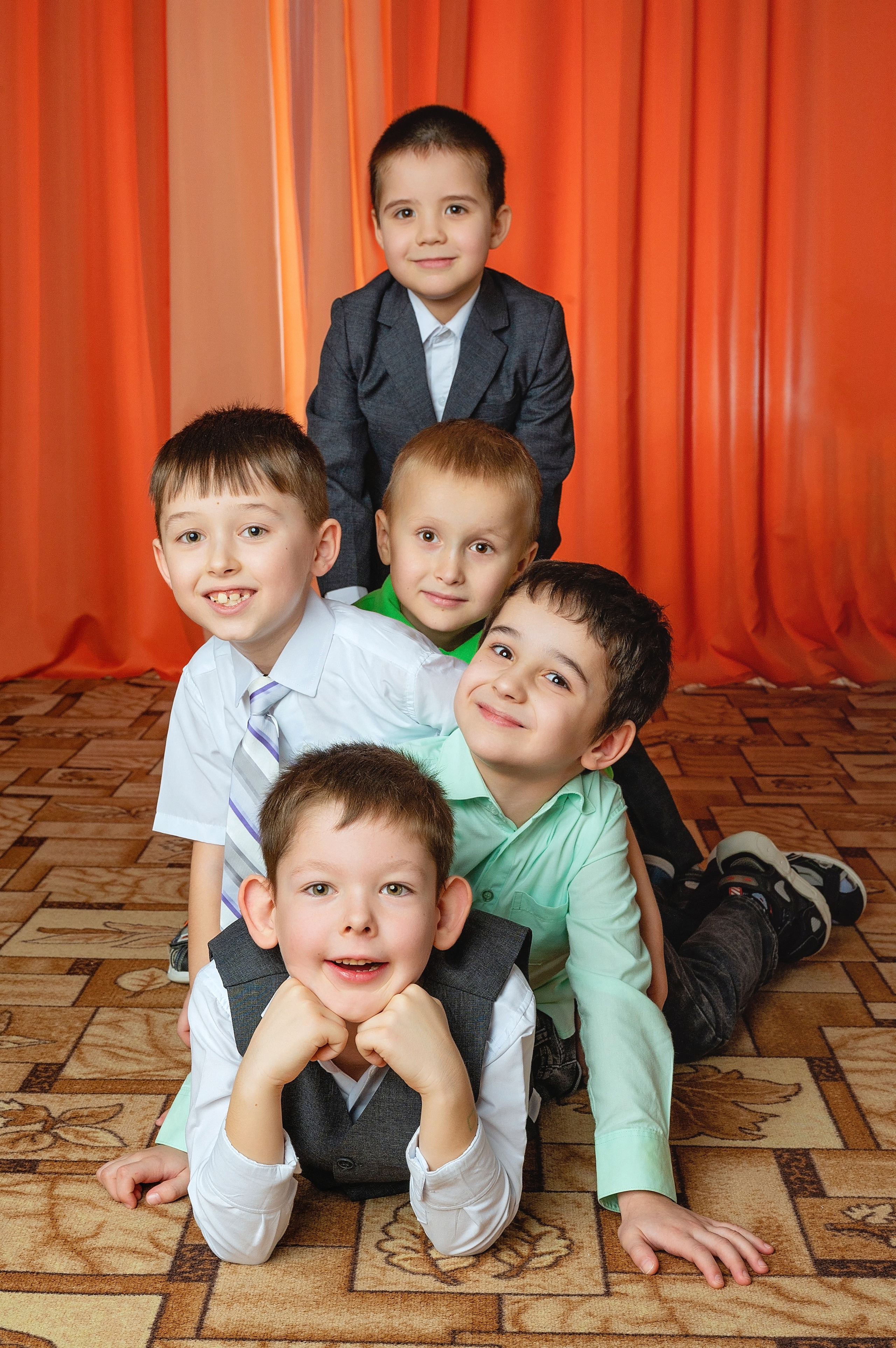 Плановые фотосессии в детском саду. Выпускные альбомы для школы и детского сада в СПб и ЛО
