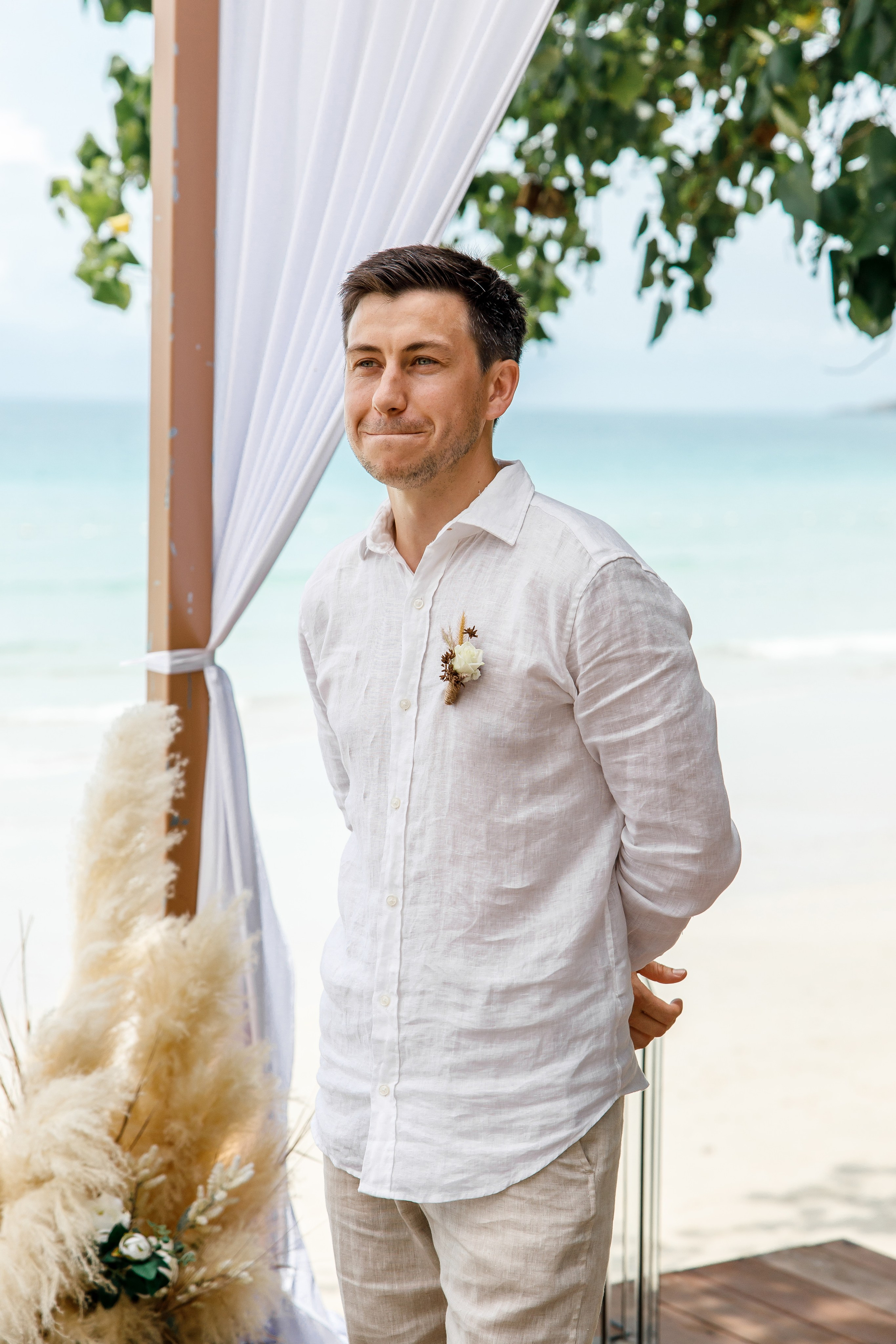 Dom & Vicky |Paradee Resort Koh Samet. Photographer in Phuket. Photographer Thailand