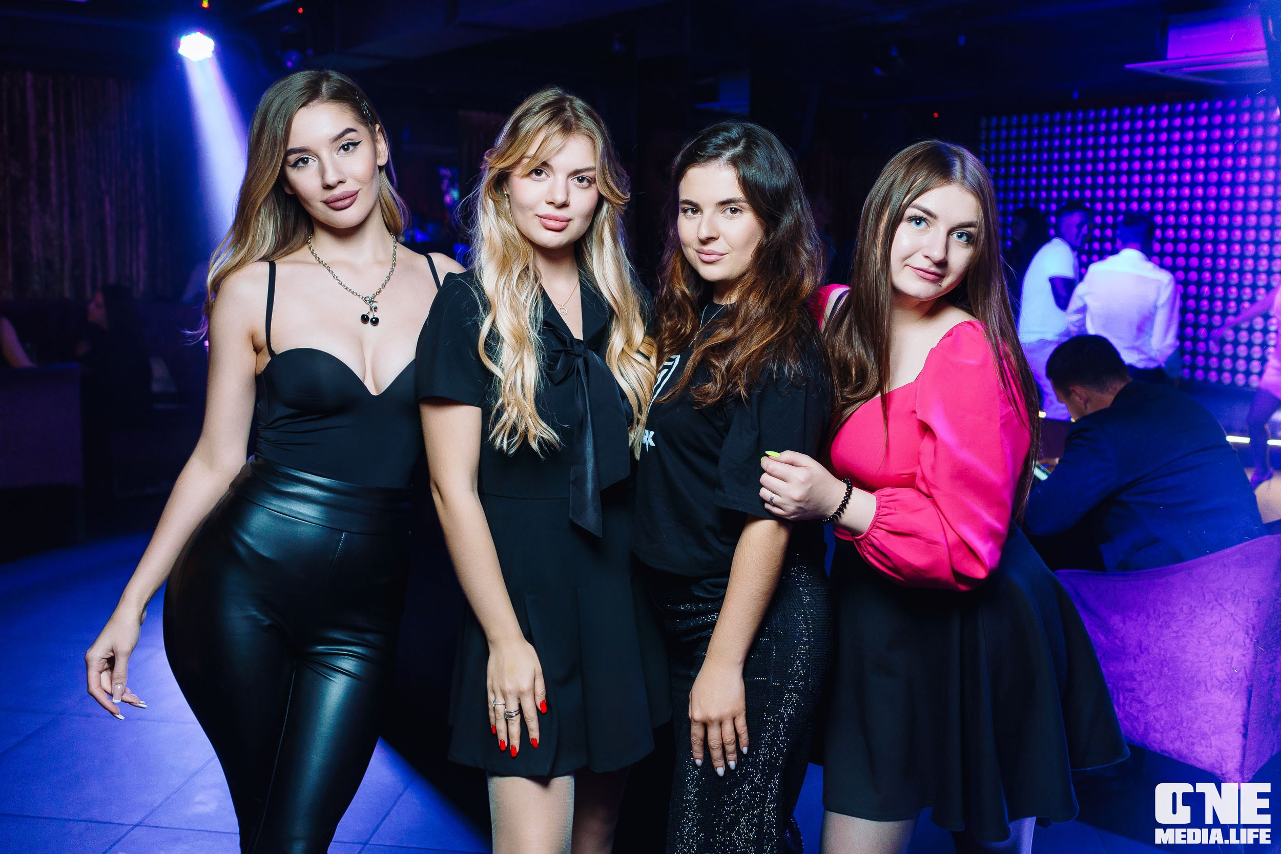 Фоторепортаж из караоке-клуба Эйфория. One Media Life: фоторепортажи, фотоотчеты с мероприятий и заведений