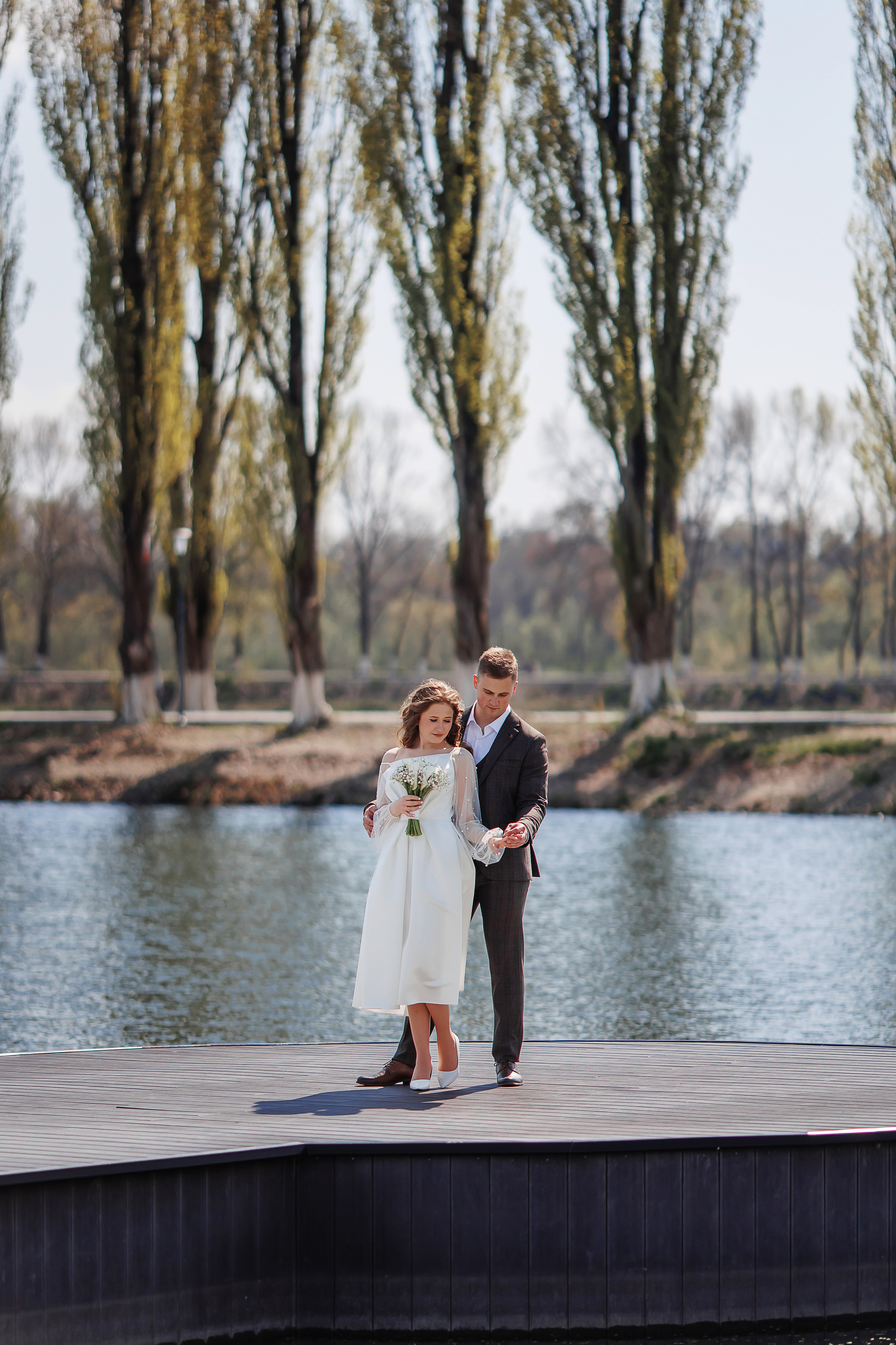 Свадебная фотопрогулка по Чистым прудам города Лабинска. Дмитрий Шевченко свадебное фото в г. Краснодар — Армавир — Лабинск