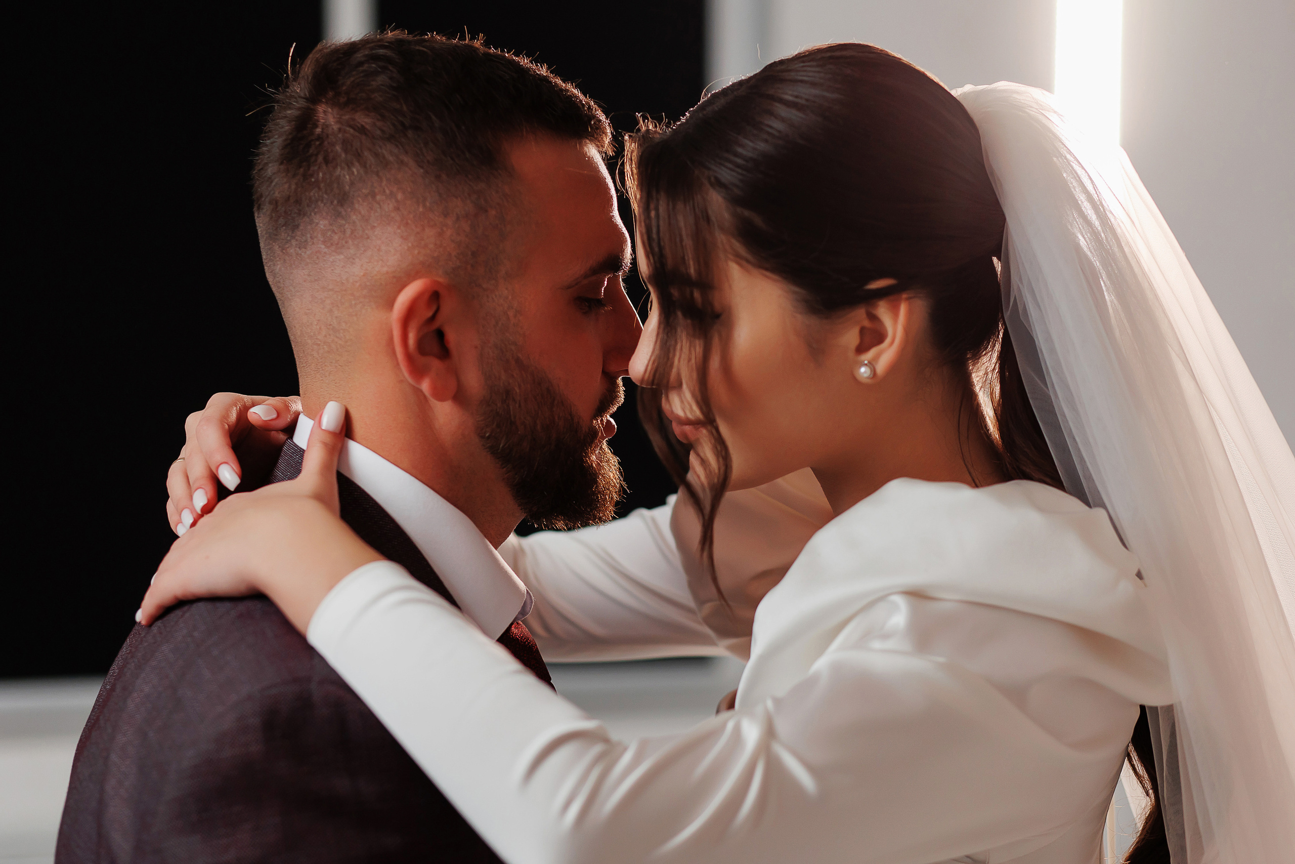 Сборы жениха и невесты и съемка в студии в г. Лабинске. Дмитрий Шевченко свадебное фото в г. Краснодар — Армавир — Лабинск