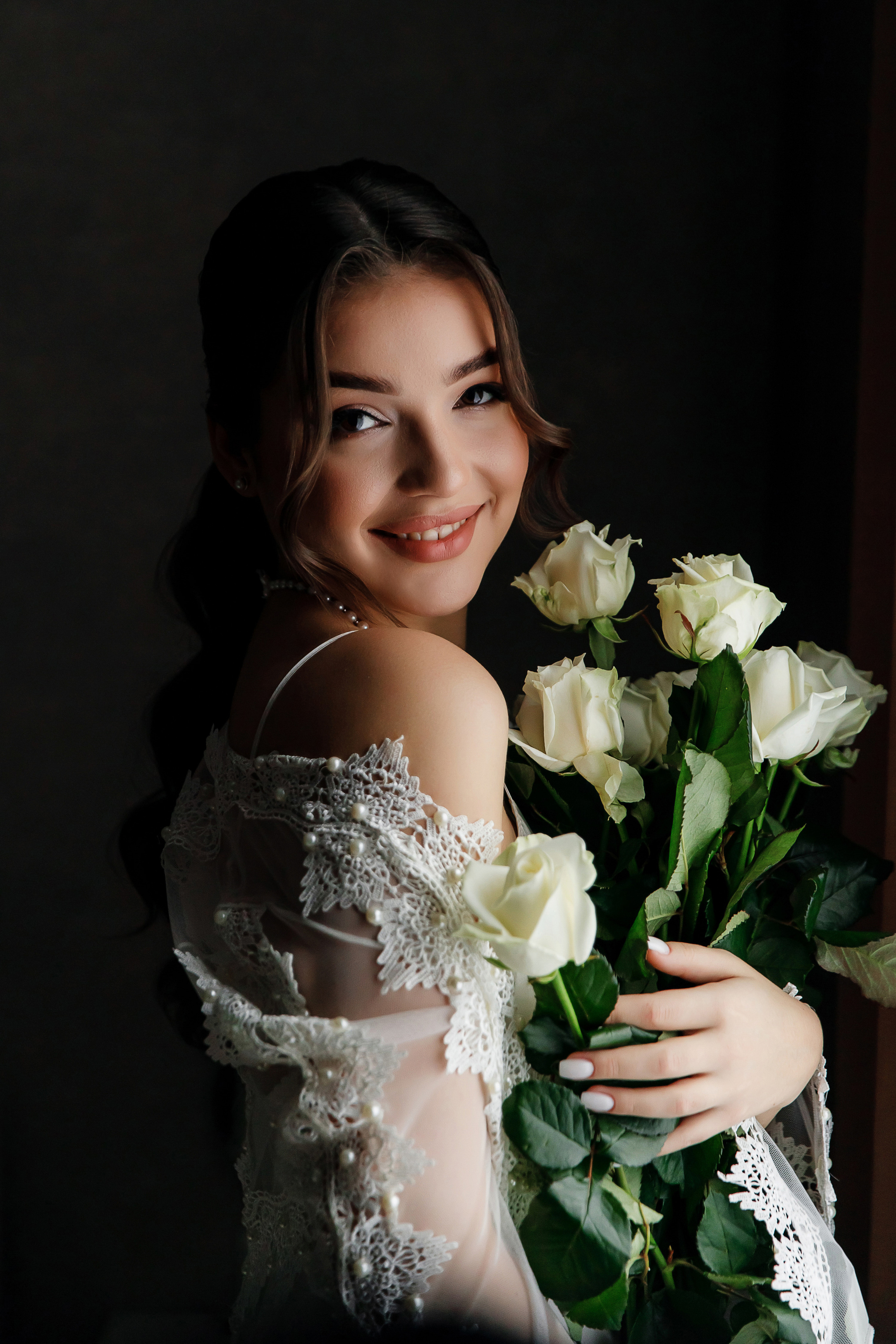 Сборы жениха и невесты и съемка в студии в г. Лабинске. Дмитрий Шевченко свадебное фото в г. Краснодар — Армавир — Лабинск