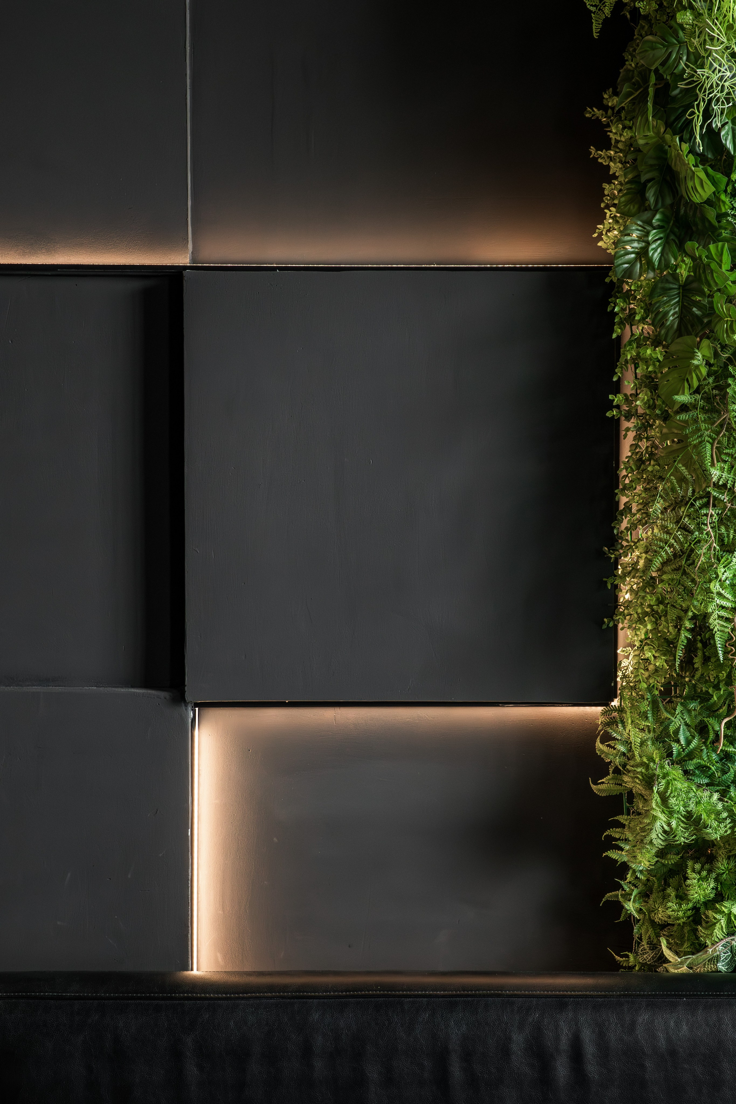 Mr. Black (лето). Аренда лофта в СПб для мероприятий