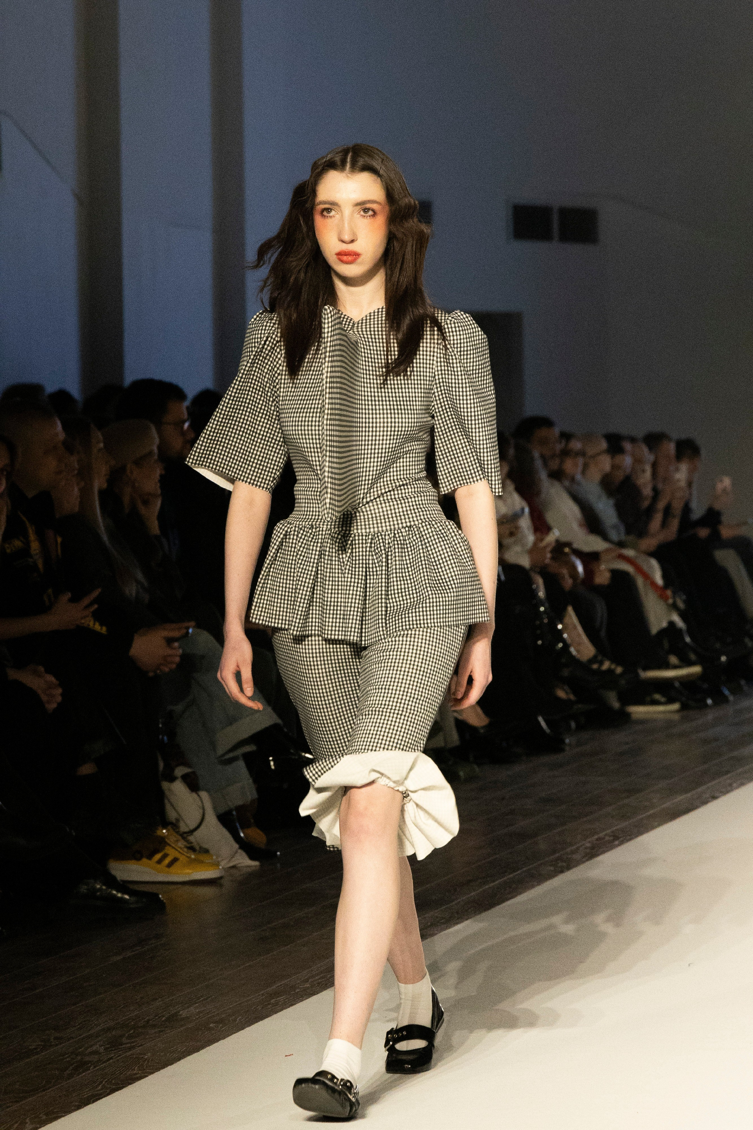 ДЛТ Собака.ru показ победителей конкурса «Новые имена в моде 2025». FOTOFAQ SKOOL г. Санкт-Петербург: очные, дистанционные и онлайн курсы фотографии