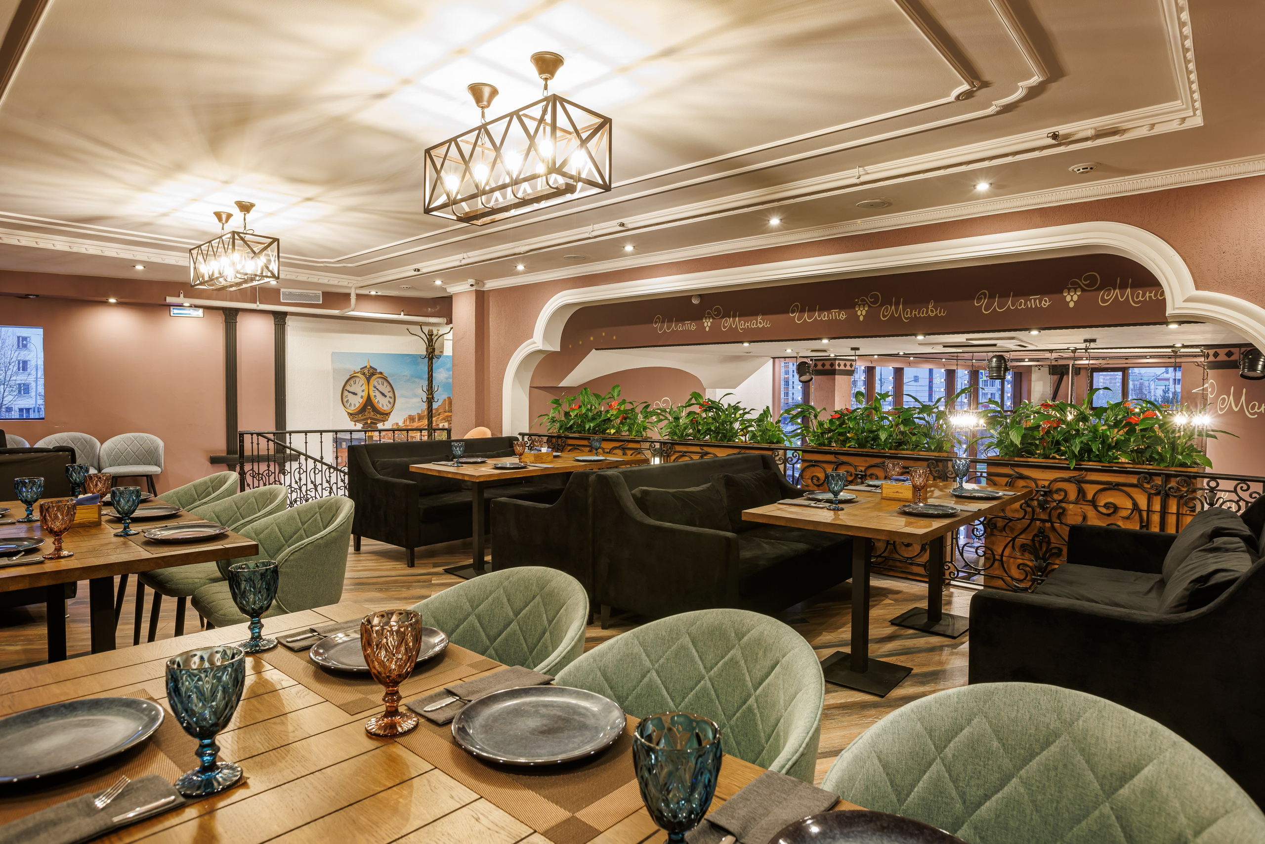 Интерьерная фотосъёмка кафе, ресторанов и баров в Москве. Интерьерный фотограф Дмитрий Медведев. Фуд-фотограф в Москве Дмитрий Медведев. Фуд-фото и контент для ресторанов, кафе и баров