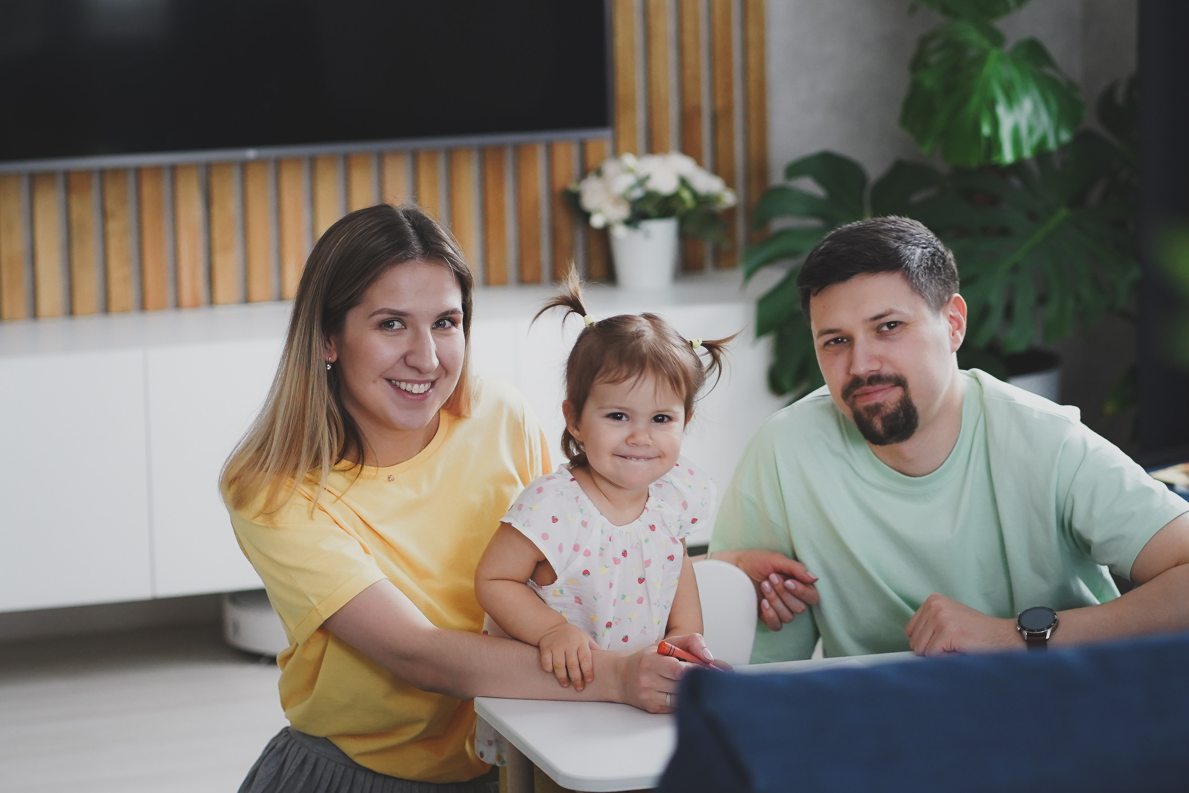 Счастлив тот, кто счастлив у себя дома. Семейный и детский фотограф в Омск Пугачева Елена