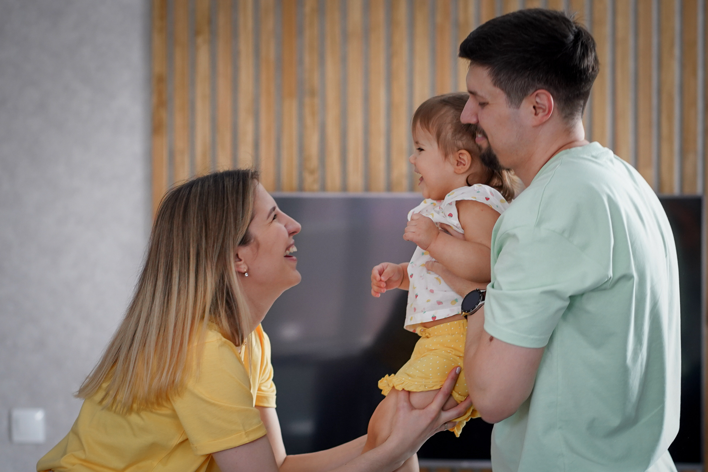 Счастлив тот, кто счастлив у себя дома. Семейный и детский фотограф в Омск Пугачева Елена
