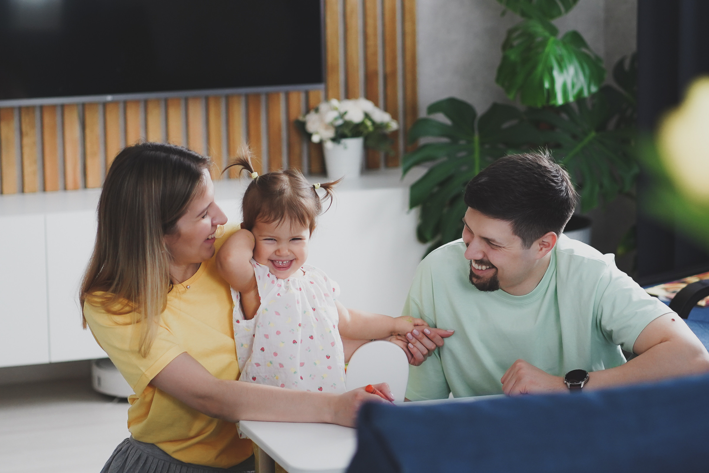 Счастлив тот, кто счастлив у себя дома. Семейный и детский фотограф в Омск Пугачева Елена