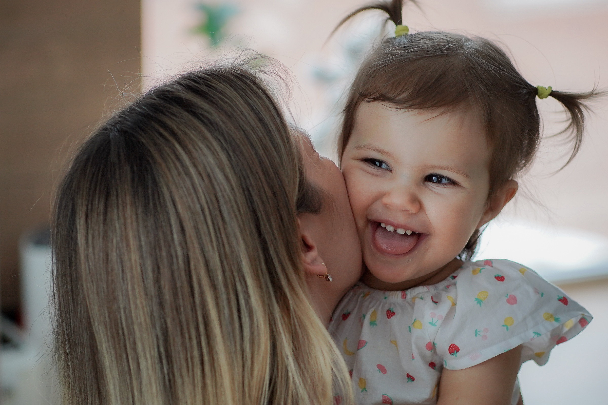 Счастлив тот, кто счастлив у себя дома. Семейный и детский фотограф в Омск Пугачева Елена