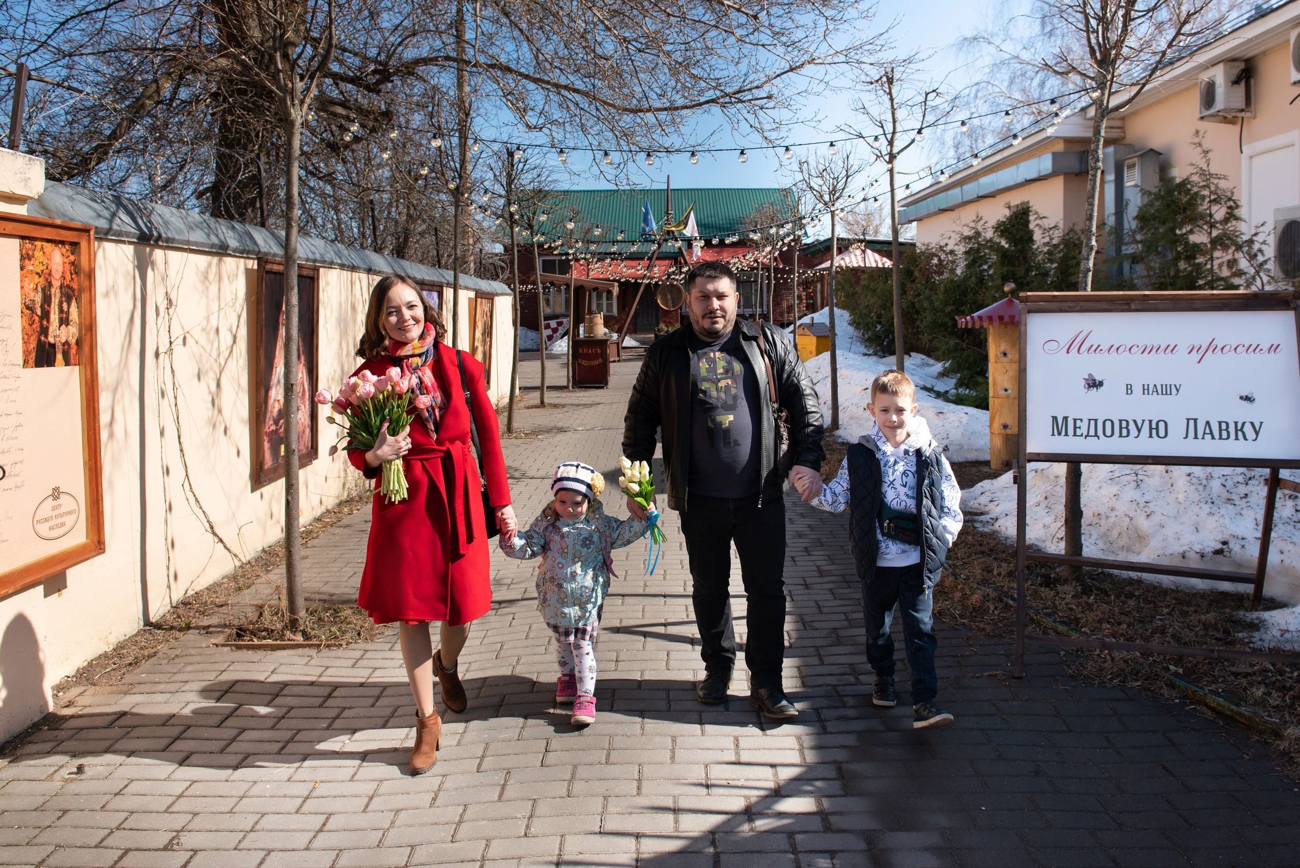 Весенняя Прогулка по Коломне для Анастасии, Антона, Евы и Яна. Фотограф самых запоминающихся моментов Вашей жизни