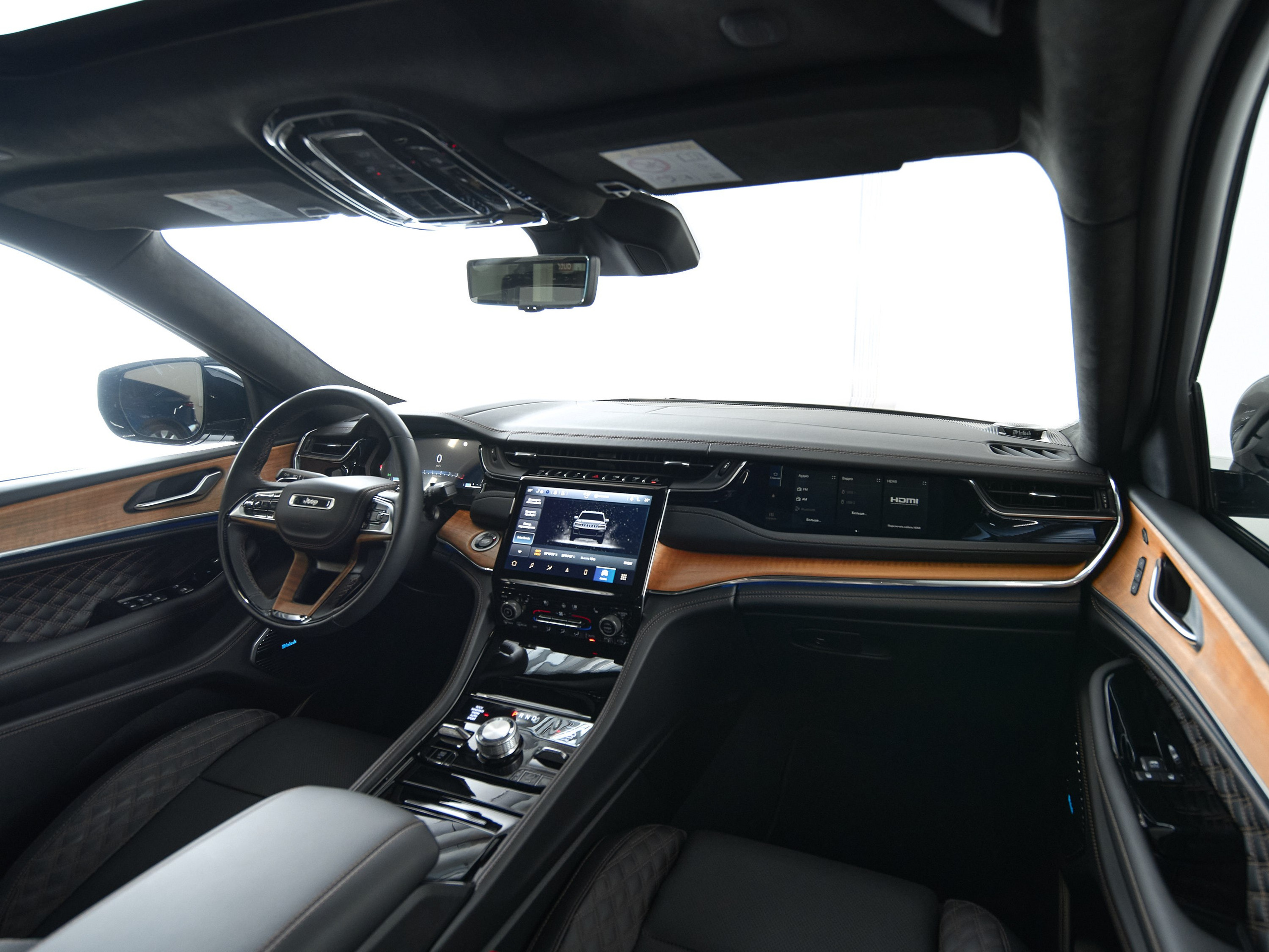 Автомобильный фотограф в Санкт-Петербурге Антон Гумен | Фотосессии авто для автосалонов