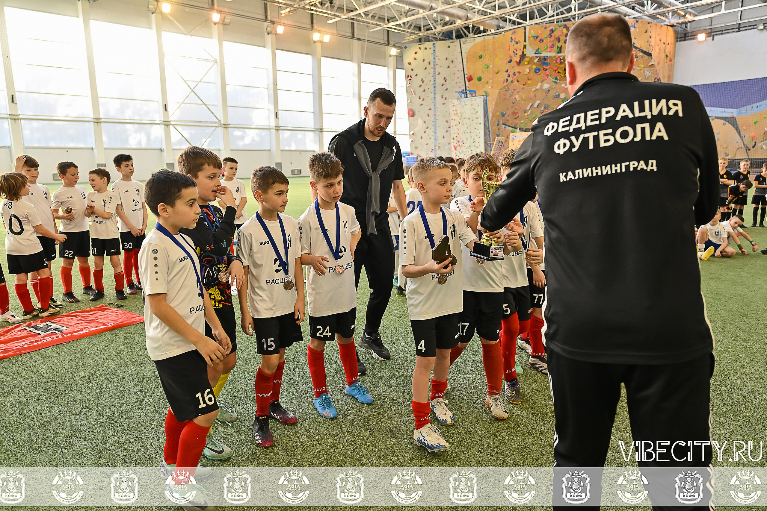 КУБОК БАЛТИЙСКОЙ ЛИГИ ПО МИНИ-ФУТБОЛУ U9 ЗЛ. VIBECITY.RU Вайб Сити Ру Фоторепортажи Фотоотчеты Калининград