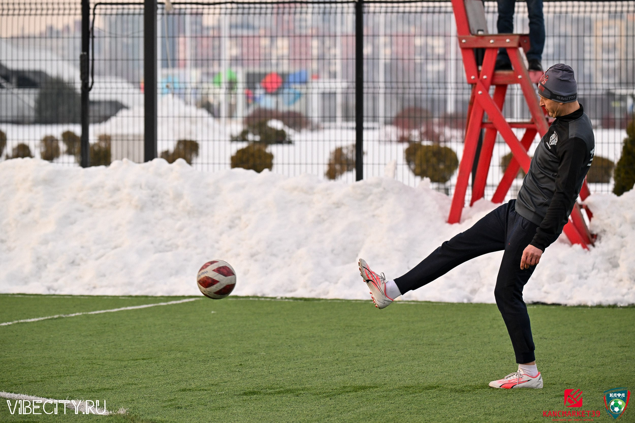 Калининградская Любительская Футбольная Лига, Премьер лига 14 тур, Торпедо-Авось рати. VIBECITY.RU Вайб Сити Ру Фоторепортажи Фотоотчеты Калининград