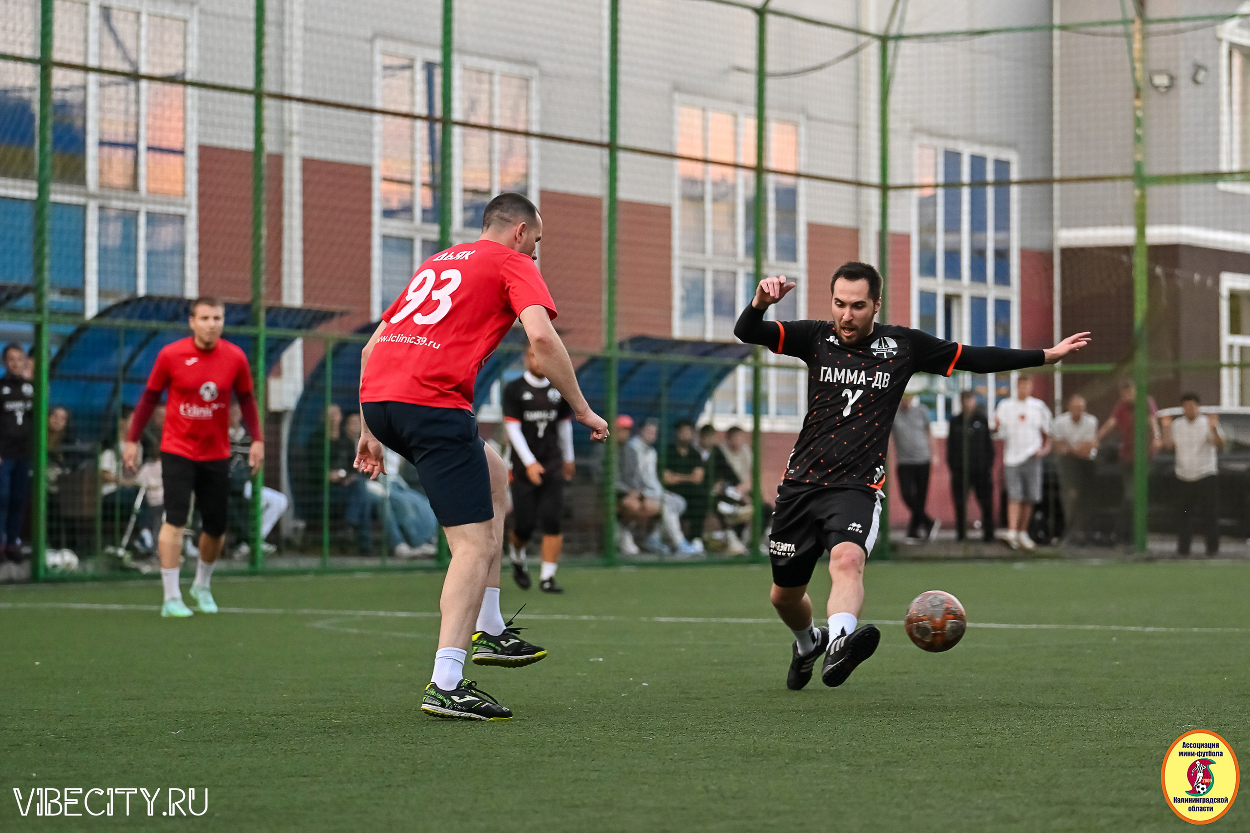 ИГРЫ МИНИ-ФУТБОЛЬНОЙ И КОРПОРАТИВНОЙ ЛИГИ. VIBECITY.RU Вайб Сити Ру Фоторепортажи Фотоотчеты Калининград