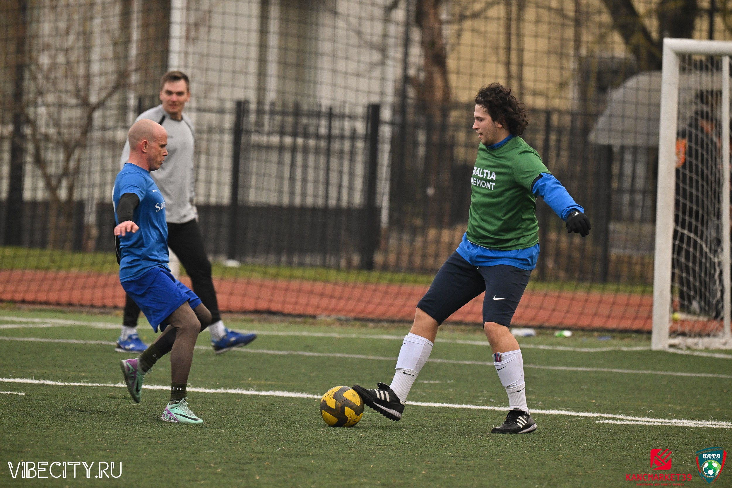 XX ЧЕМПИОНАТ КАЛИНИНГРАДСКОЙ ЛФЛ КАНЦМАРКЕТ39 сезона 2024–2025 гг. VIBECITY.RU Вайб Сити Ру Фоторепортажи Фотоотчеты Калининград