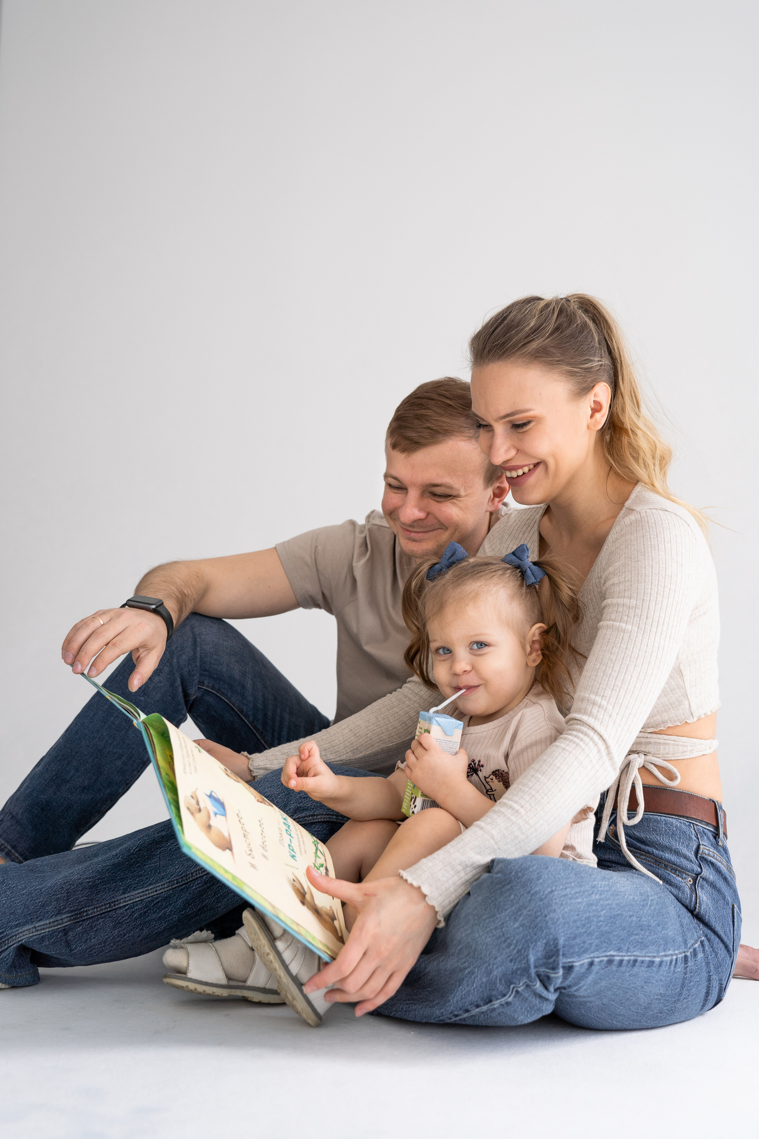 семейная фотосессия в студии