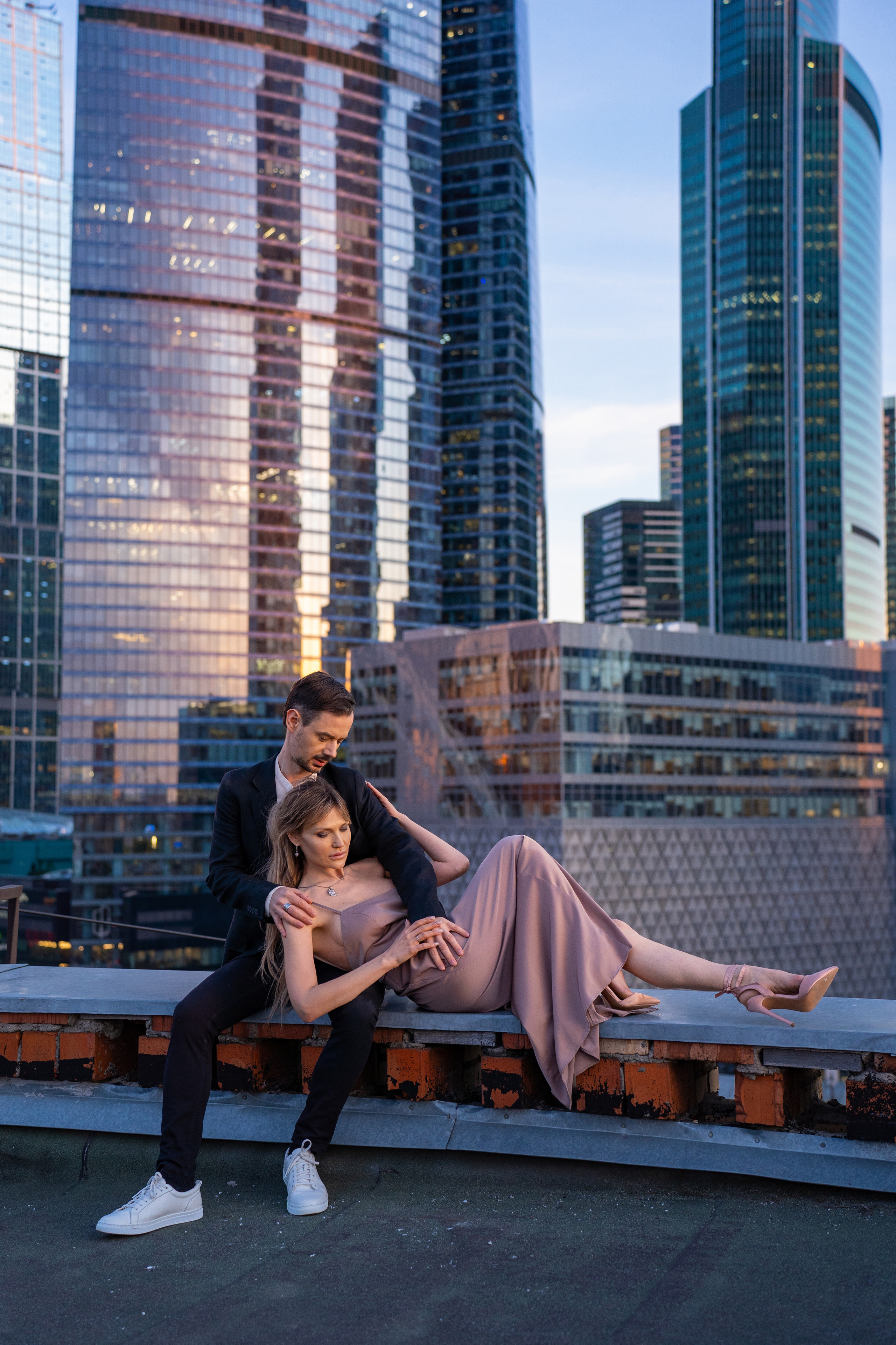 лав стори фотосессия на крыше