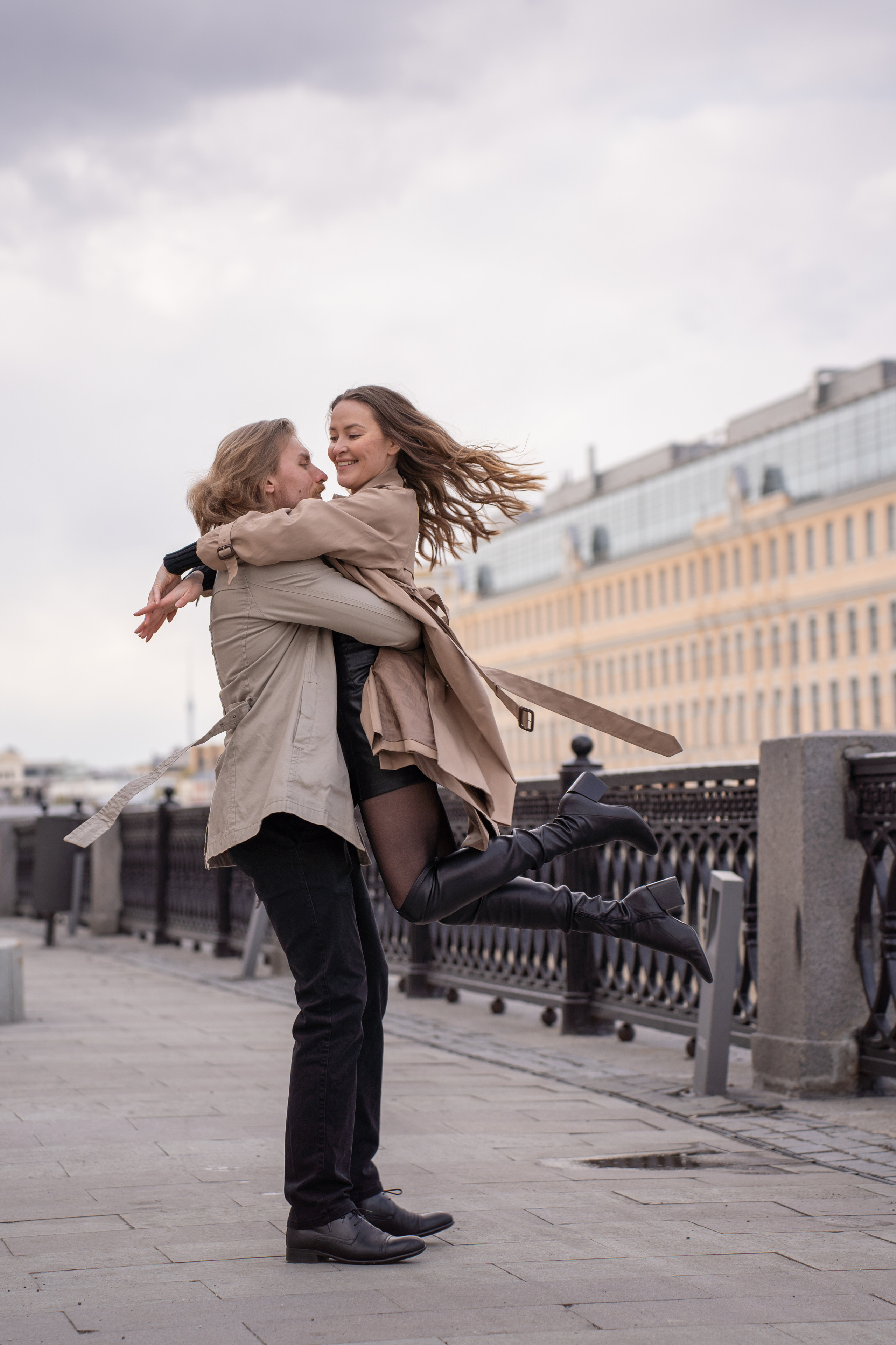 фотосессия для пары на набережной