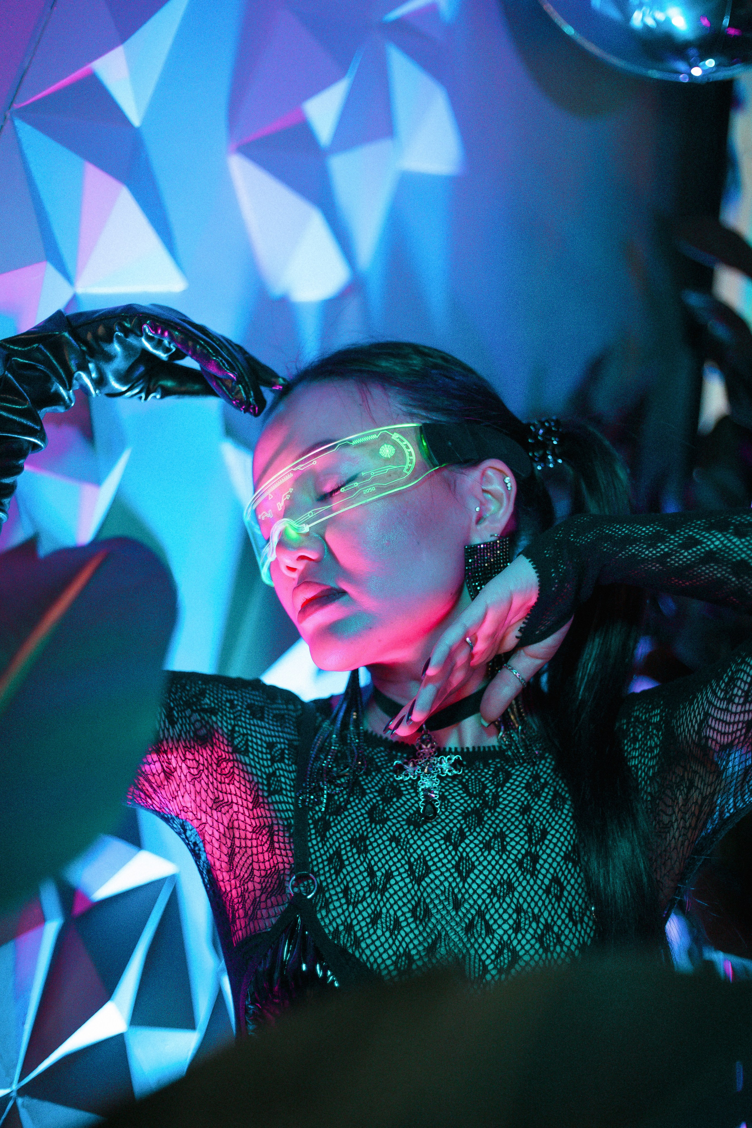 Walk-In Day в стиле киберпанк в тату-студии MUKHINA TATTOO. СВОИ. ФОТООТЧЕТЫ-СОБЫТИЯ-МЕСТА