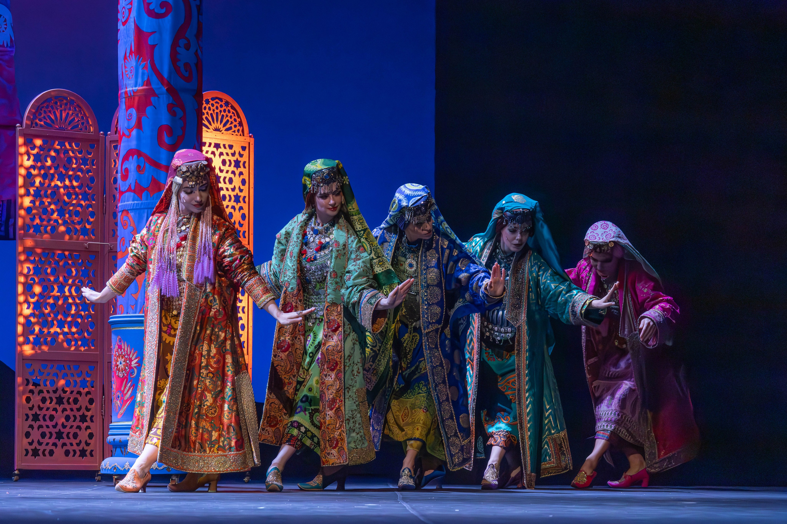 Спектакль «Далеко-далеко на Востоке» в театре Терезы Дуровой