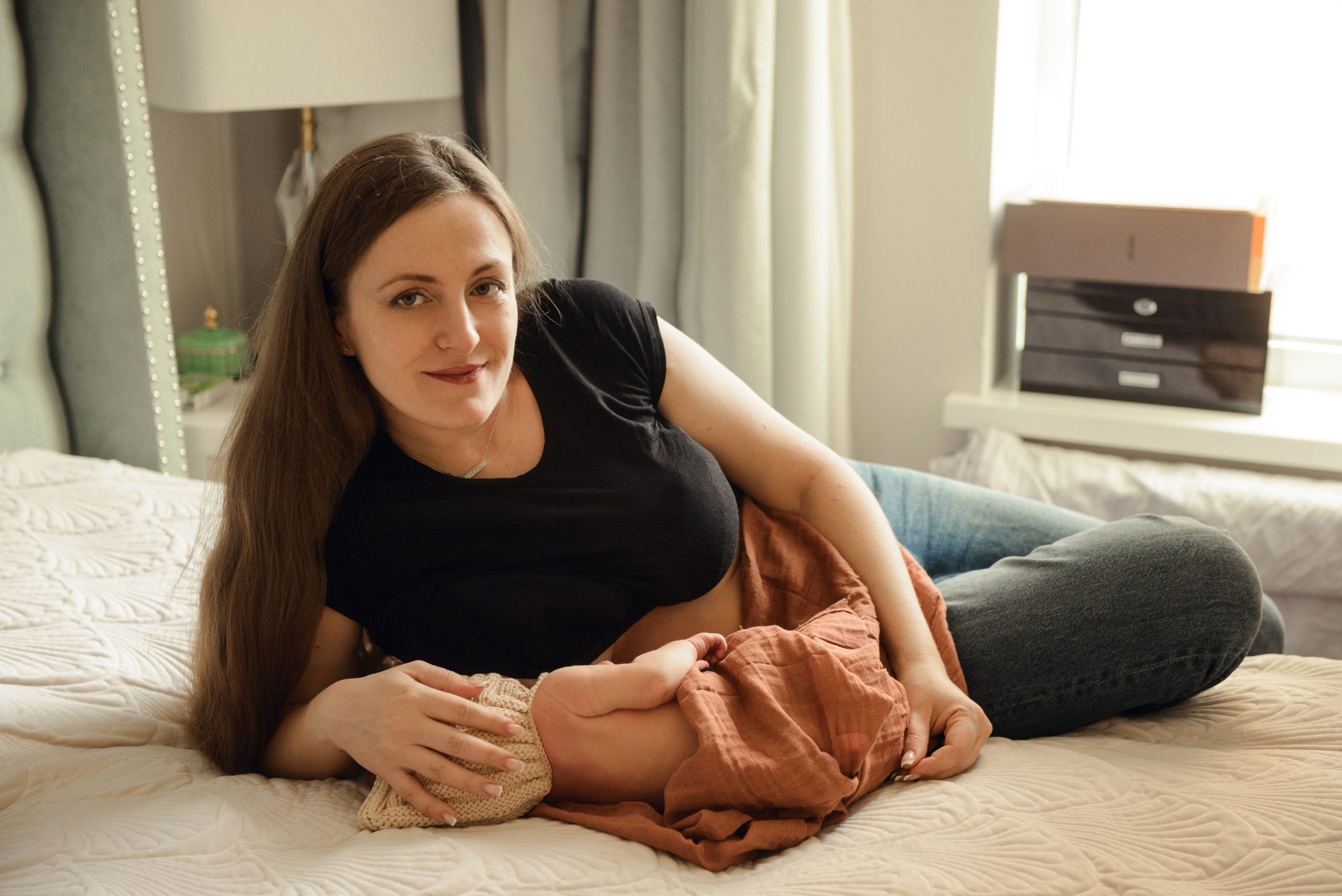 A family photo shoot at home, a family with a newborn baby. Photographer Elena Carruthers, Scotland