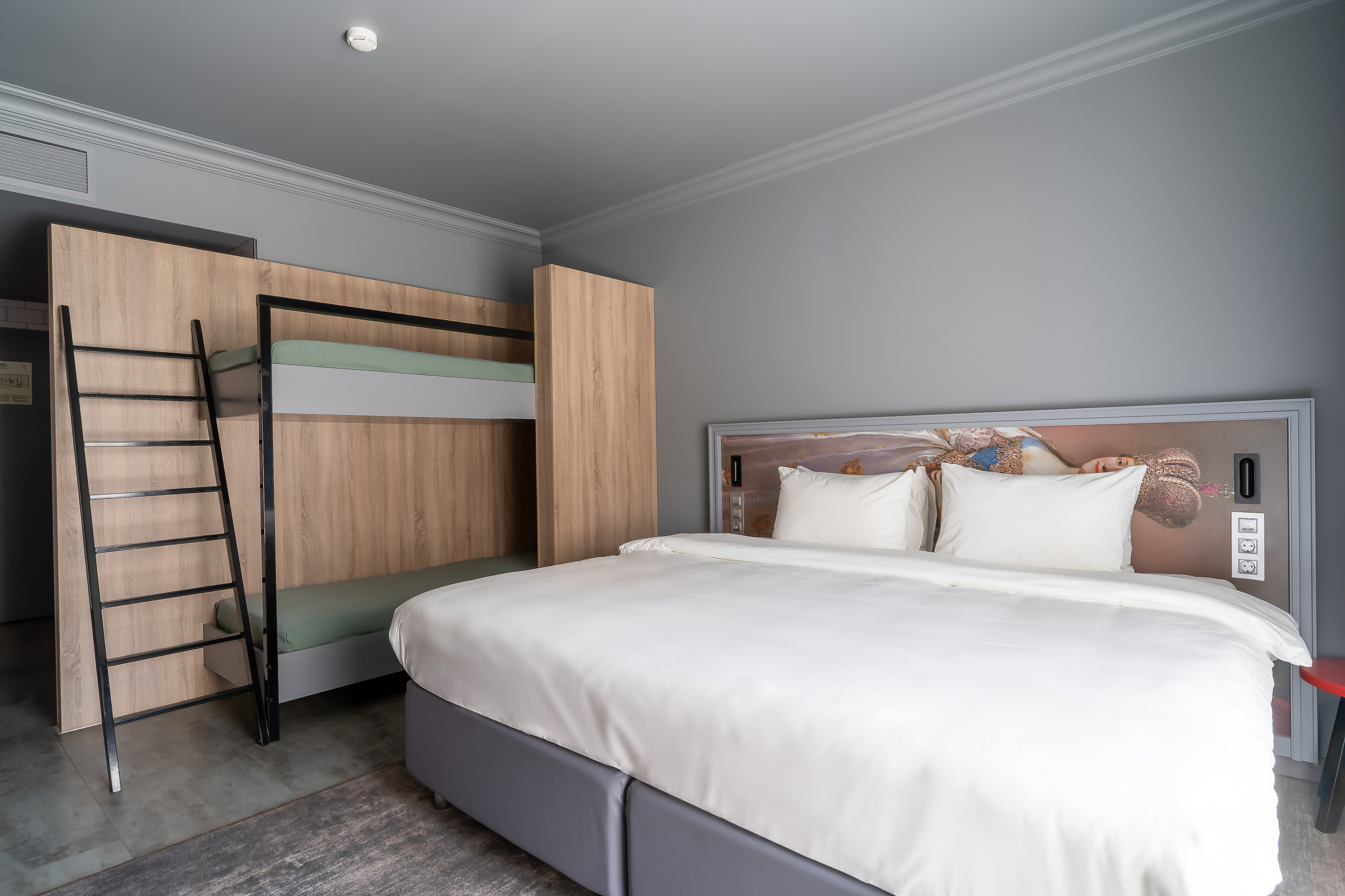 Holiday Inn St. Petersburg Theatre Square. Svyatoslav Bunkov | photographer