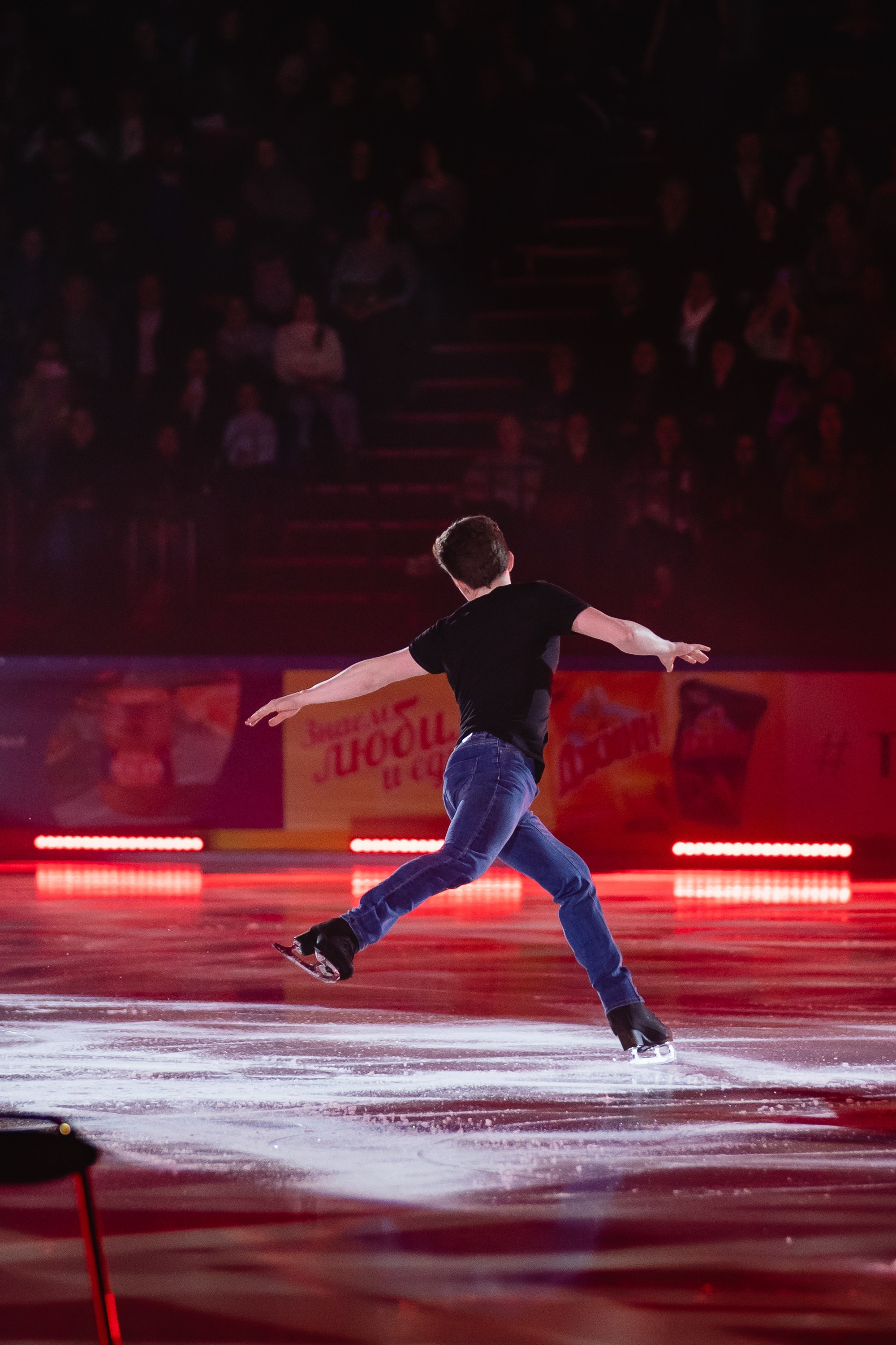 Шоу «Чемпионы на льду» в Новосибирске. Воробьева Ксения — Спортивный и танцевальный фотограф Новосибирск