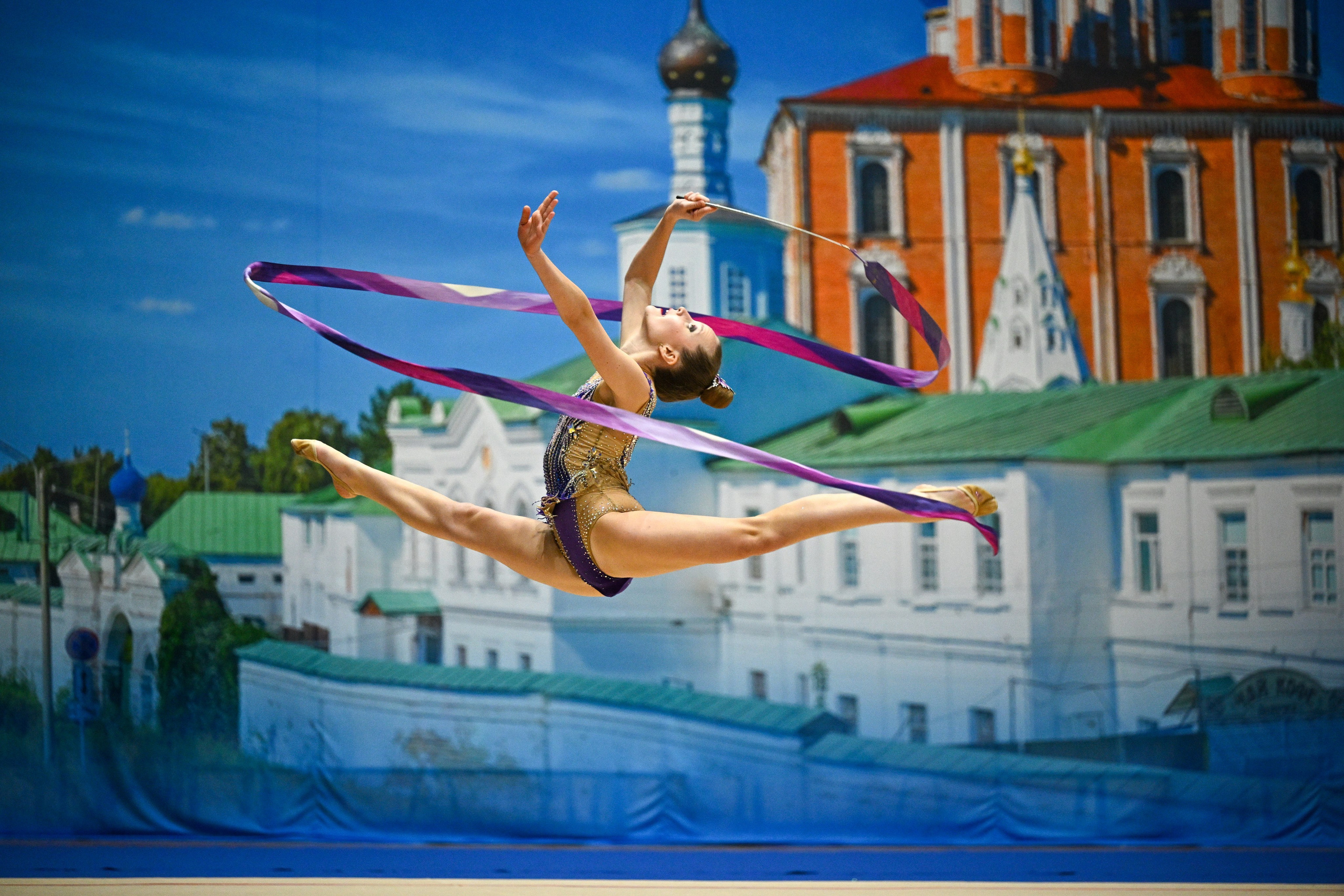 Всероссийские соревнования по художественной гимнастике «ОЛИМПИЙСКИЕ НАДЕЖДЫ на ПРИЗЫ ЧЕМПИОНКИ МИРА ЯНЫ ЛУКОНИНОЙ». ФОТОВИДЕОСПОРТ. Фото видео услуги на соревнованиях по художественной гимнастике. Видеотрансляция соревнований. Москва, ЦФО, ПФО