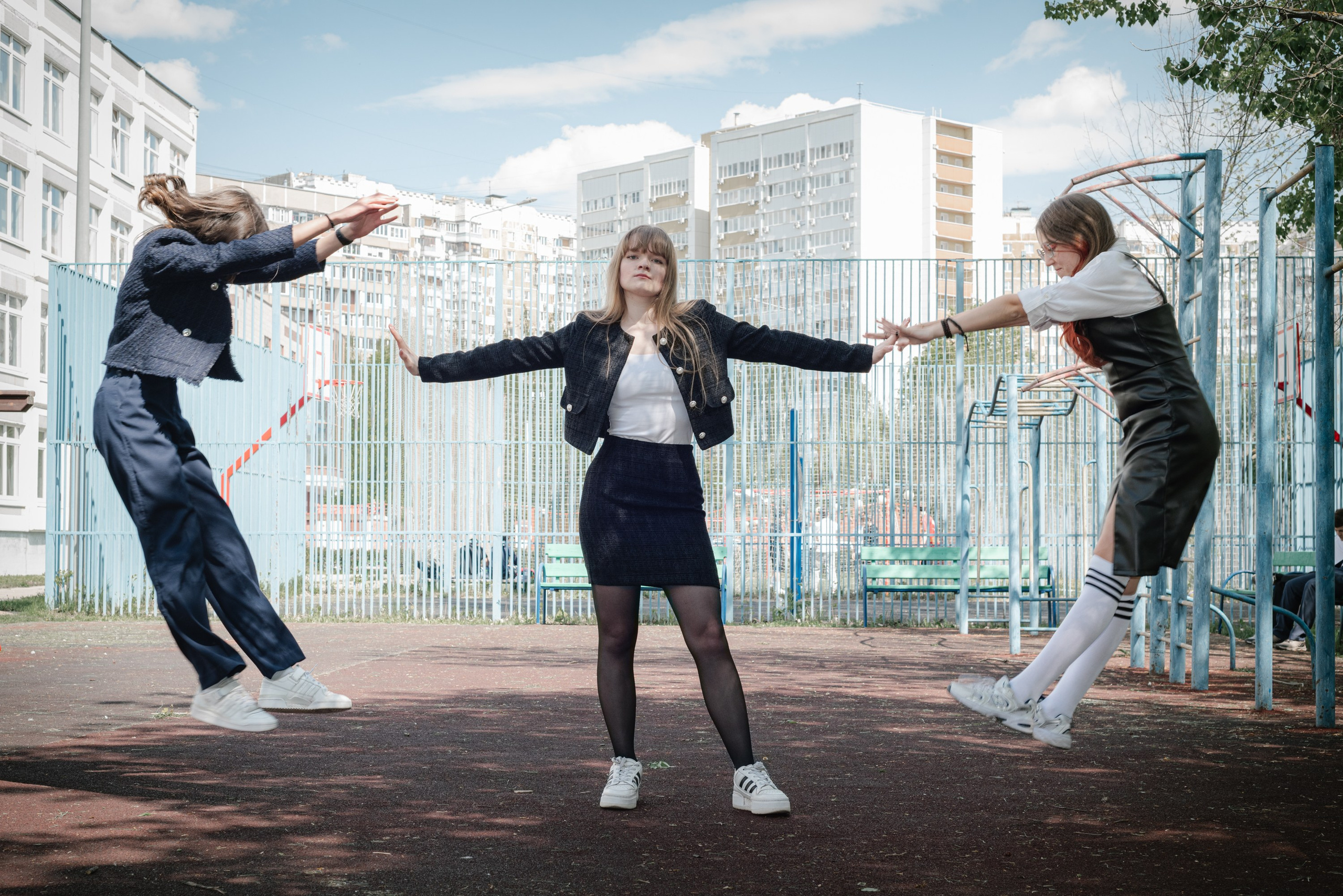 Выпускной альбом 9А класса — фотосессия, видео, репортаж и пожелания в Москве. MILATE — выпускные альбомы, фотосессии и видео в Москве