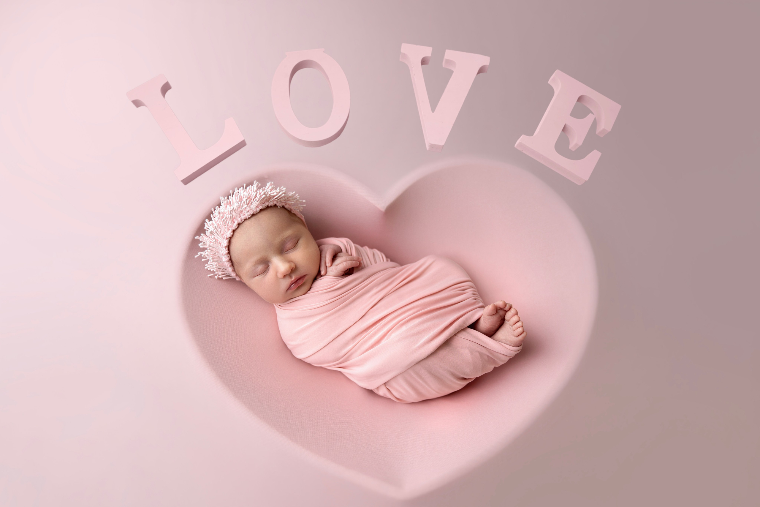 Фотосессия новорожденного (newborn). Фотограф новорожденных, детей до года и беременных в Симферополе