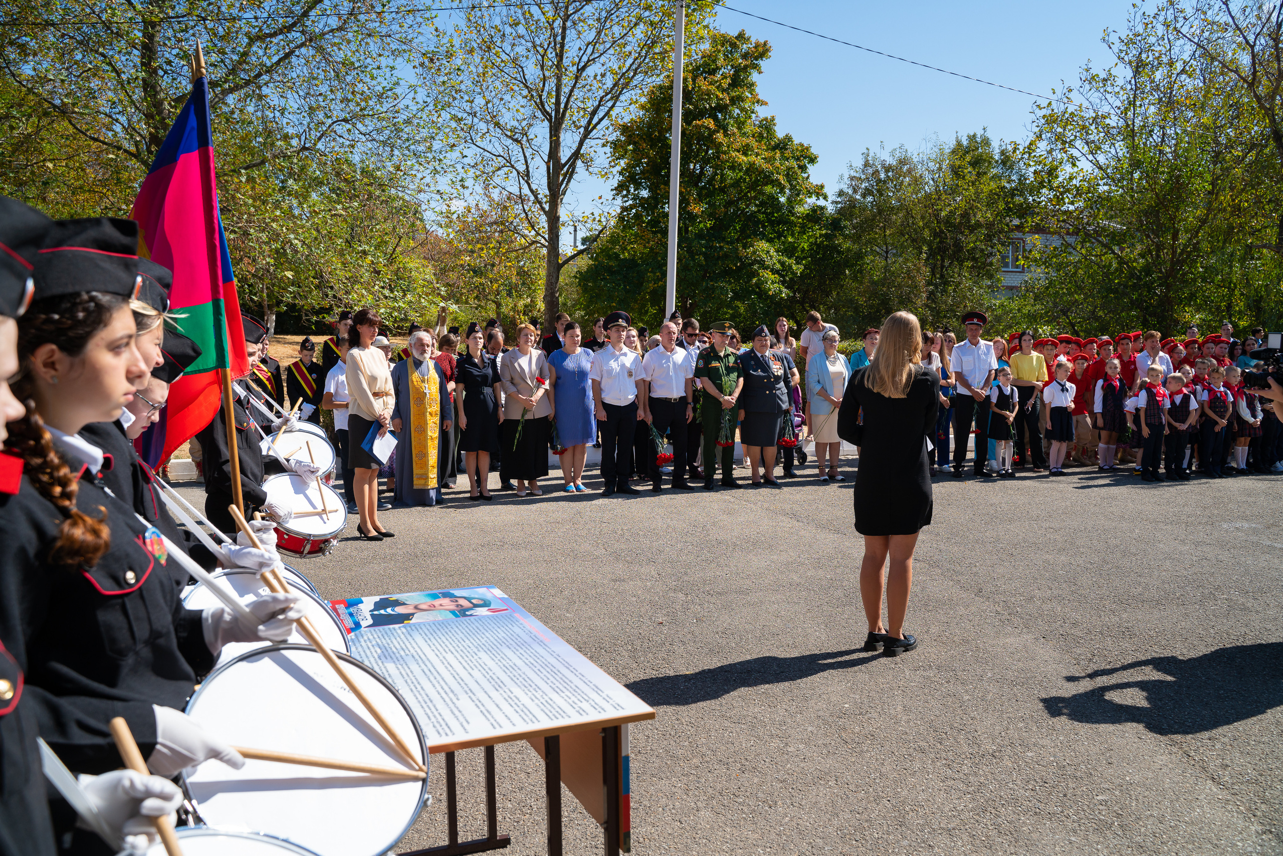 Митинг в сош7. Жизнь курорта Кабардинка в фотографиях