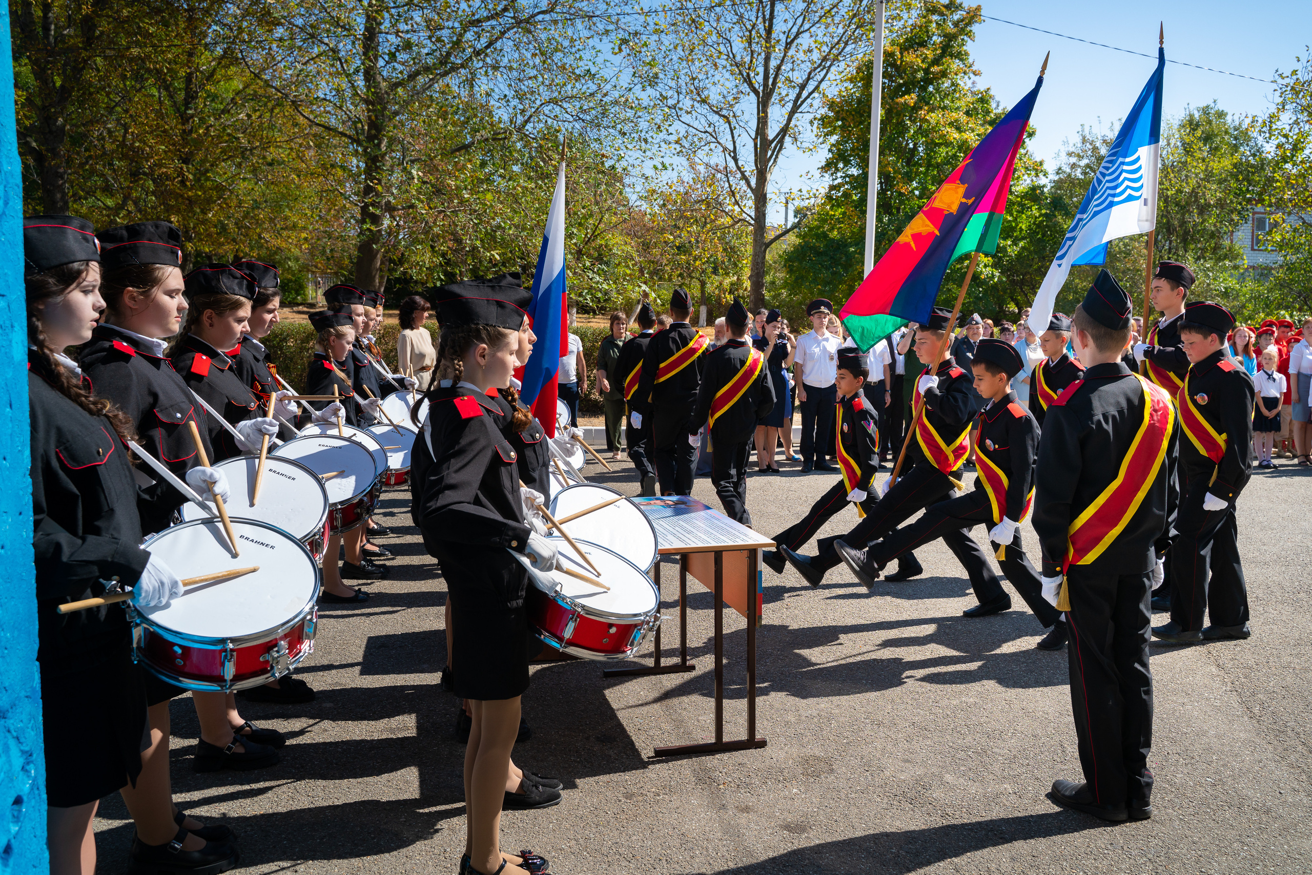 Митинг в сош7. Жизнь курорта Кабардинка в фотографиях