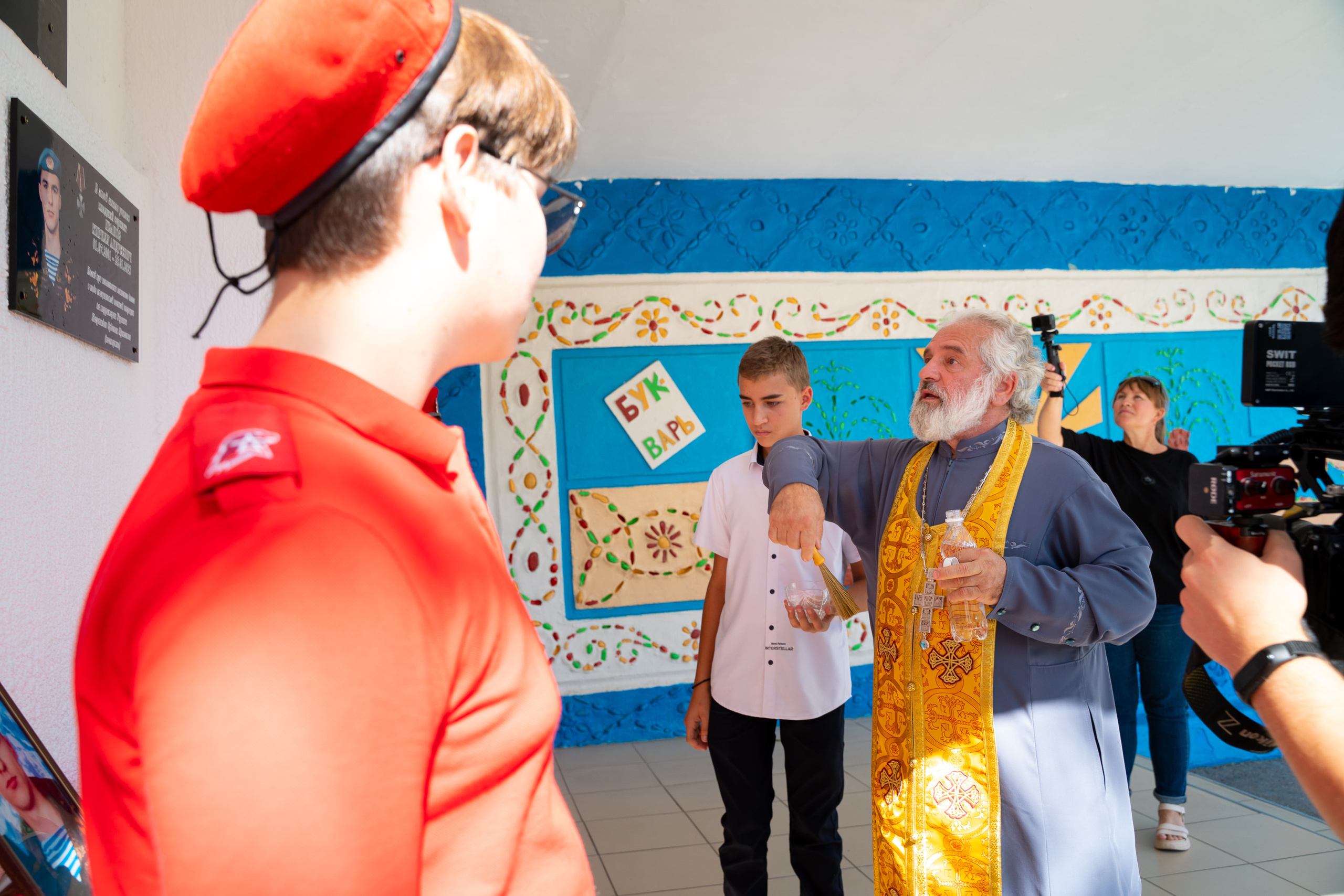 Митинг в сош7. Жизнь курорта Кабардинка в фотографиях