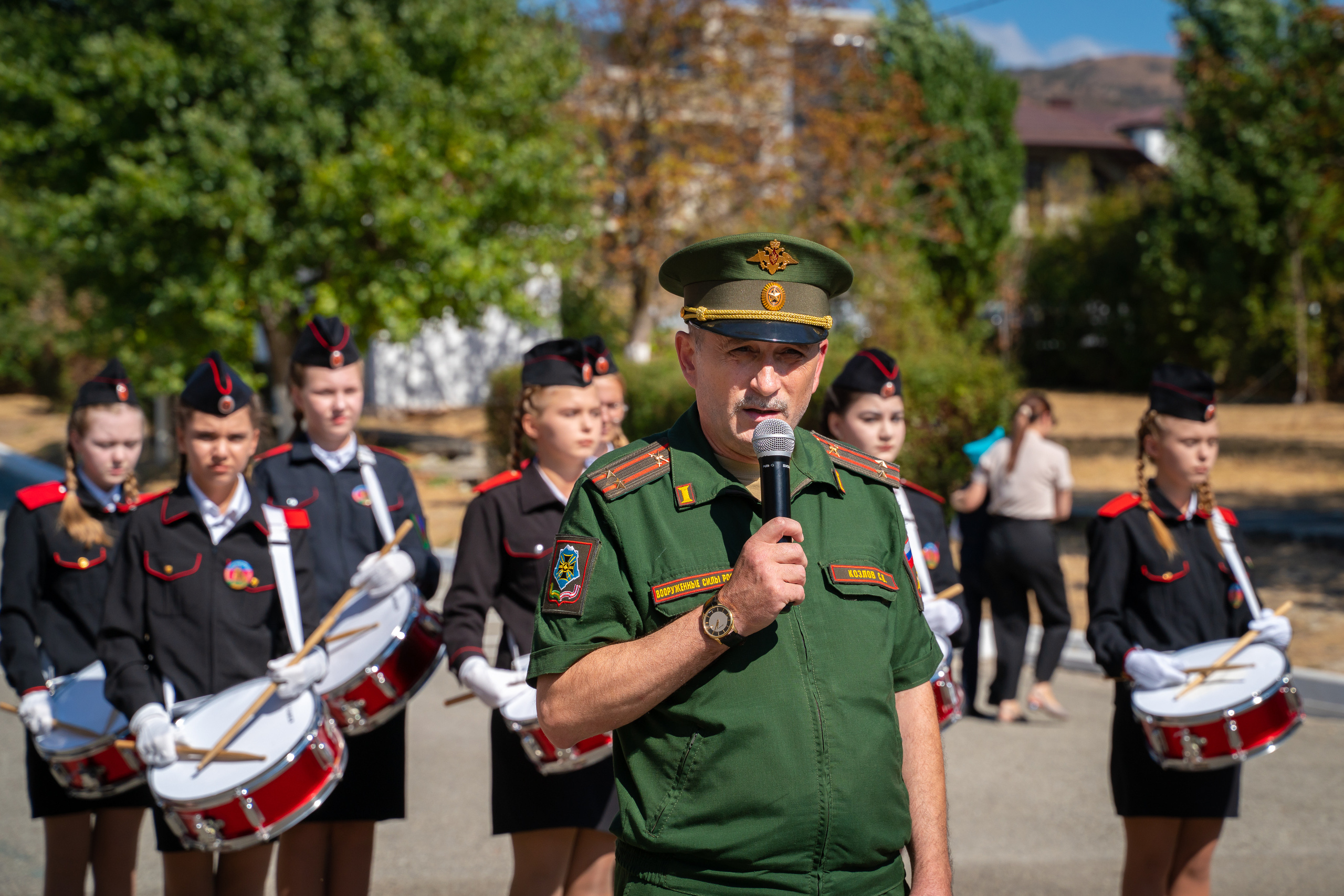 Митинг в сош7. Жизнь курорта Кабардинка в фотографиях
