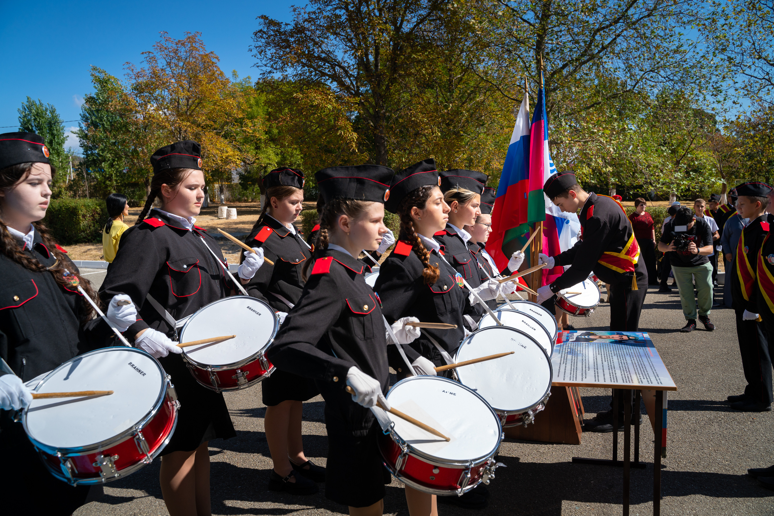 Митинг в сош7. Жизнь курорта Кабардинка в фотографиях