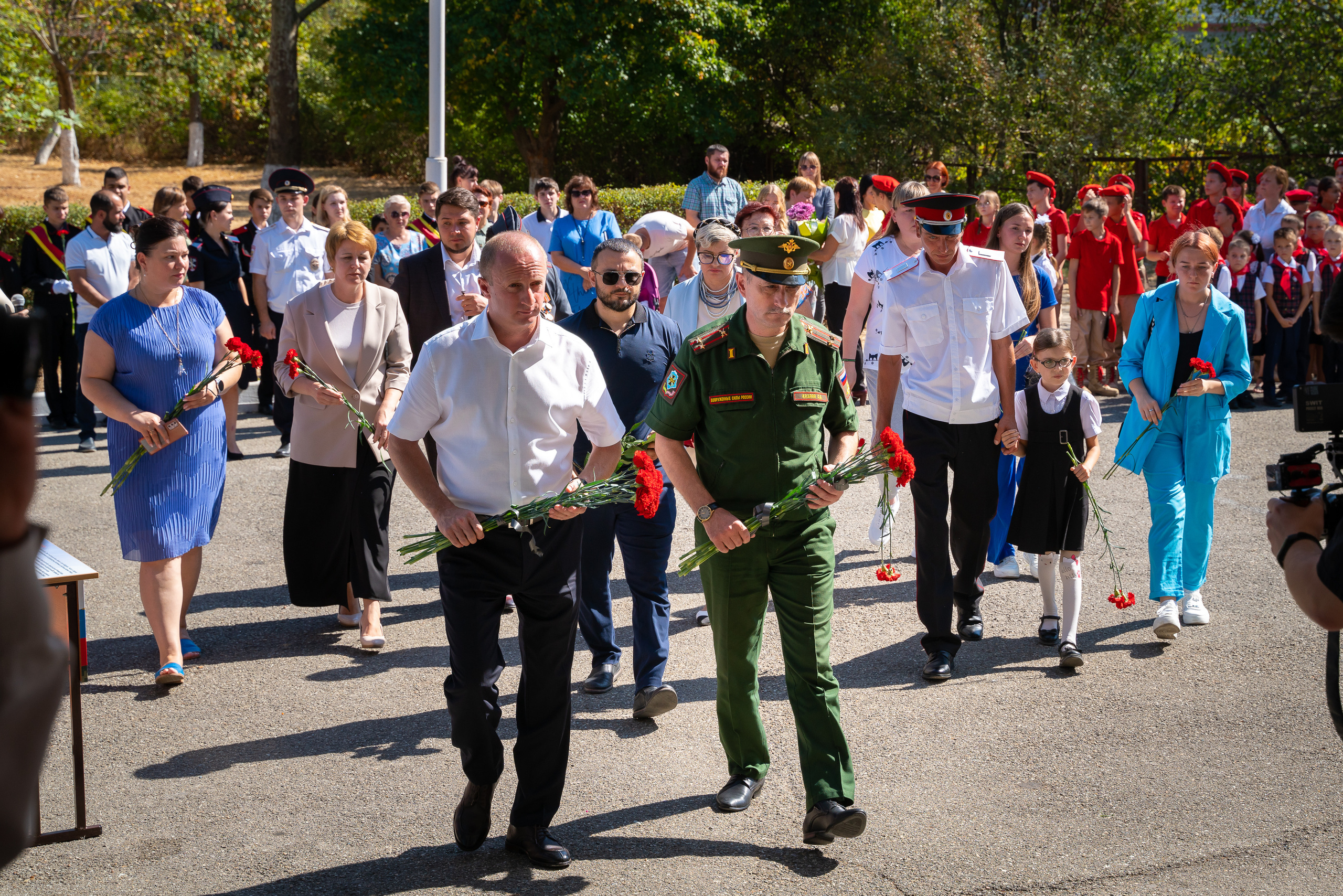Митинг в сош7. Жизнь курорта Кабардинка в фотографиях