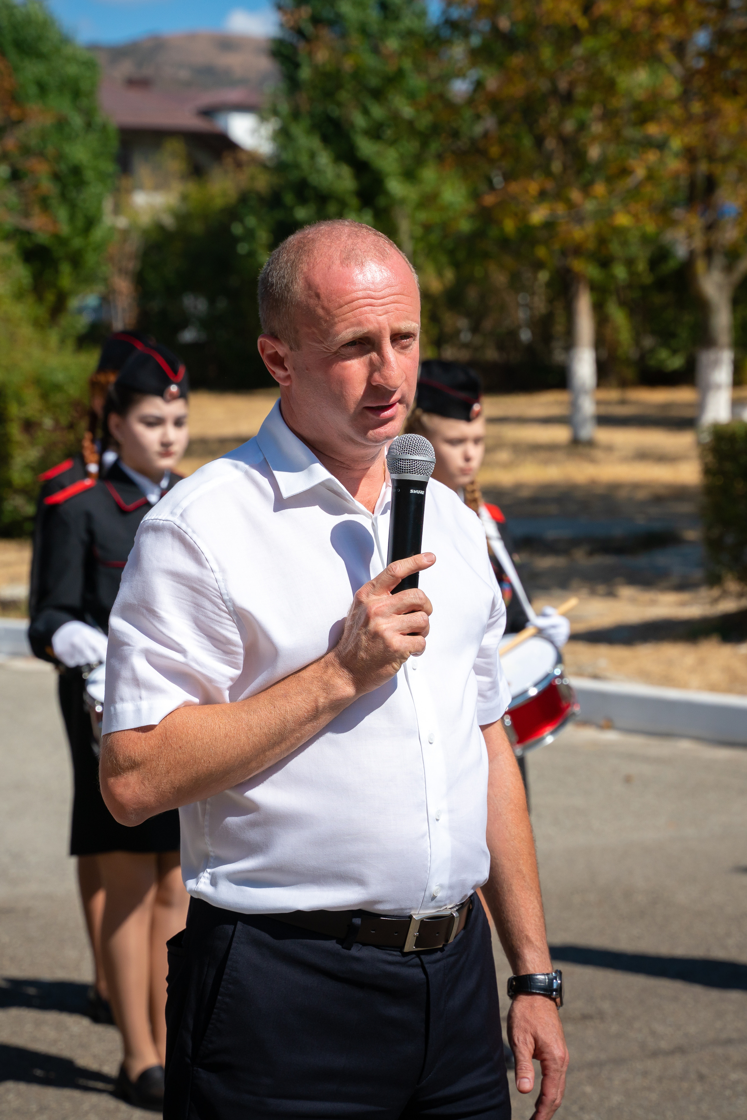 Митинг в сош7. Жизнь курорта Кабардинка в фотографиях