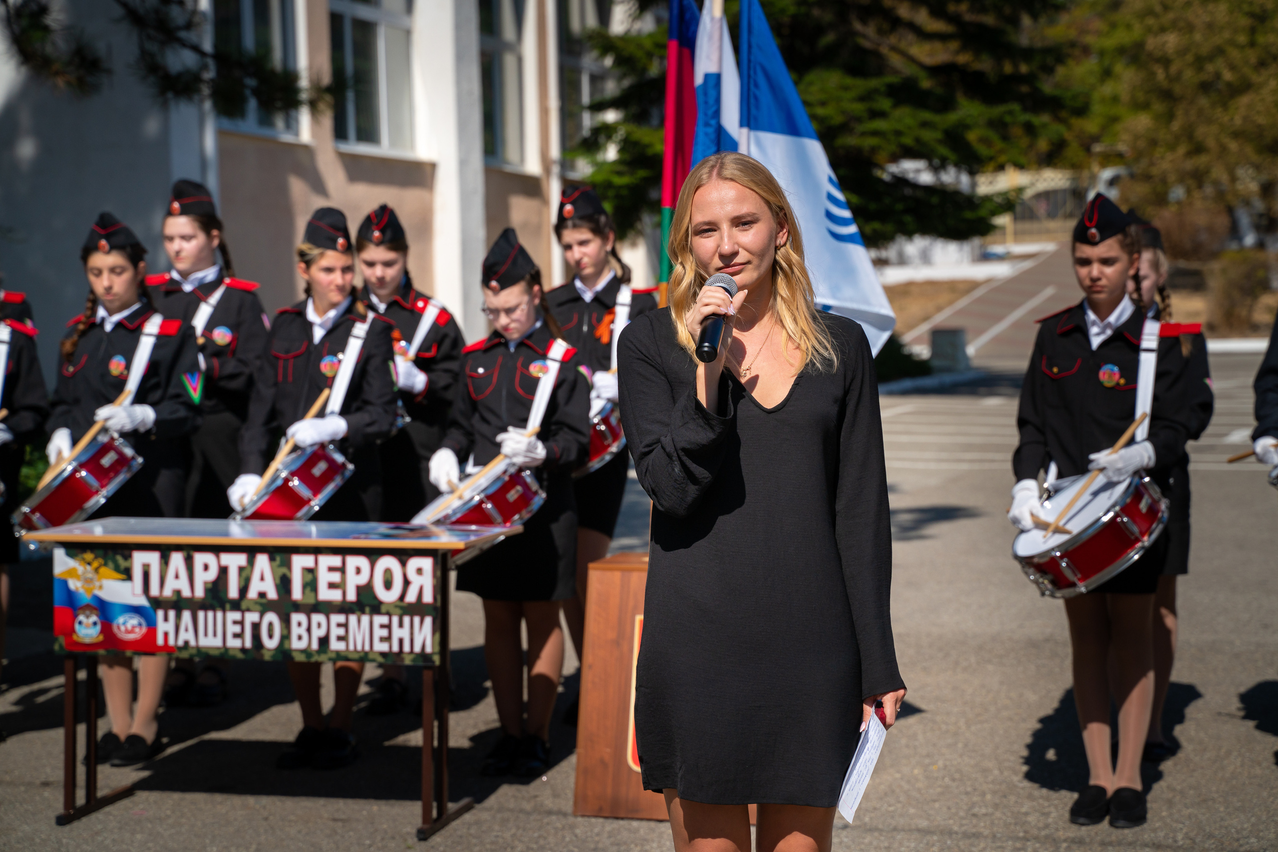 Митинг в сош7. Жизнь курорта Кабардинка в фотографиях