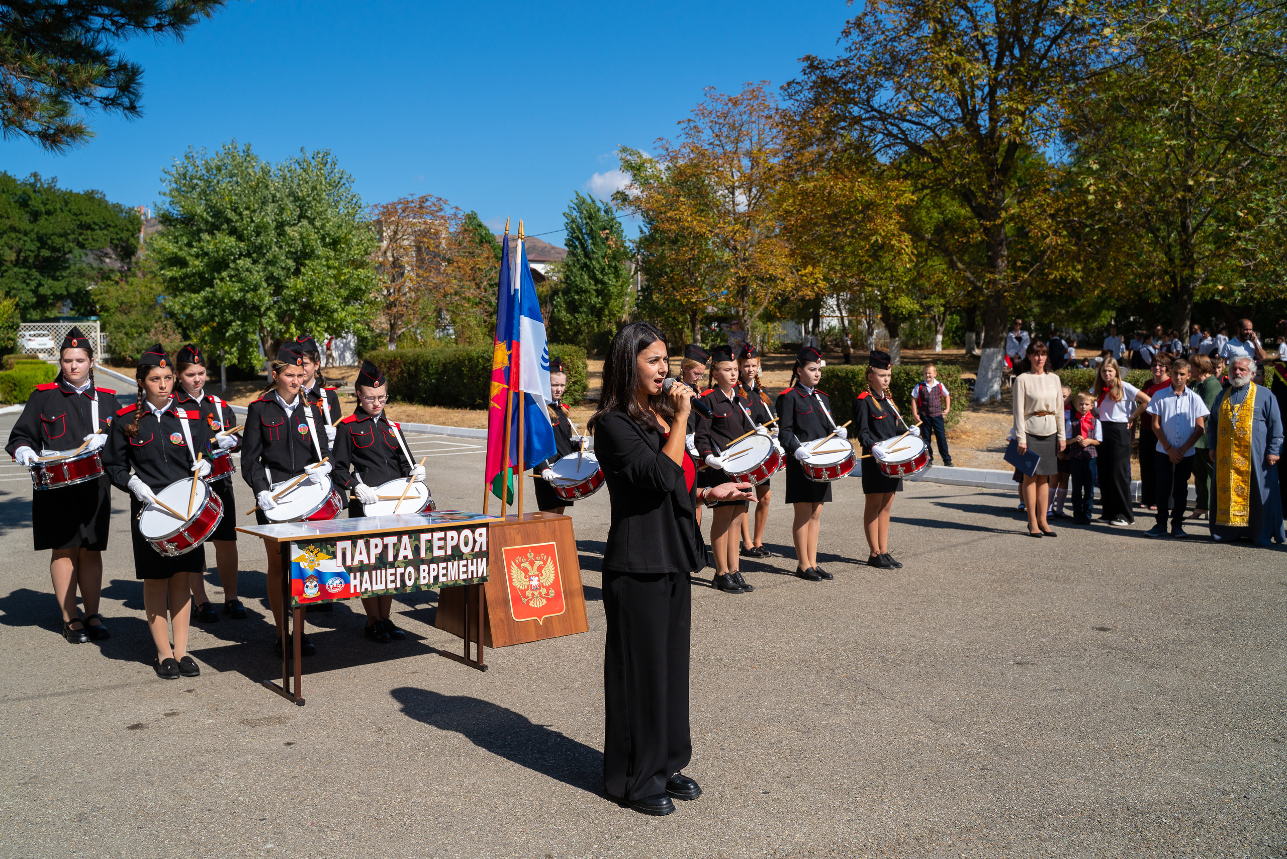 Митинг в сош7. Жизнь курорта Кабардинка в фотографиях